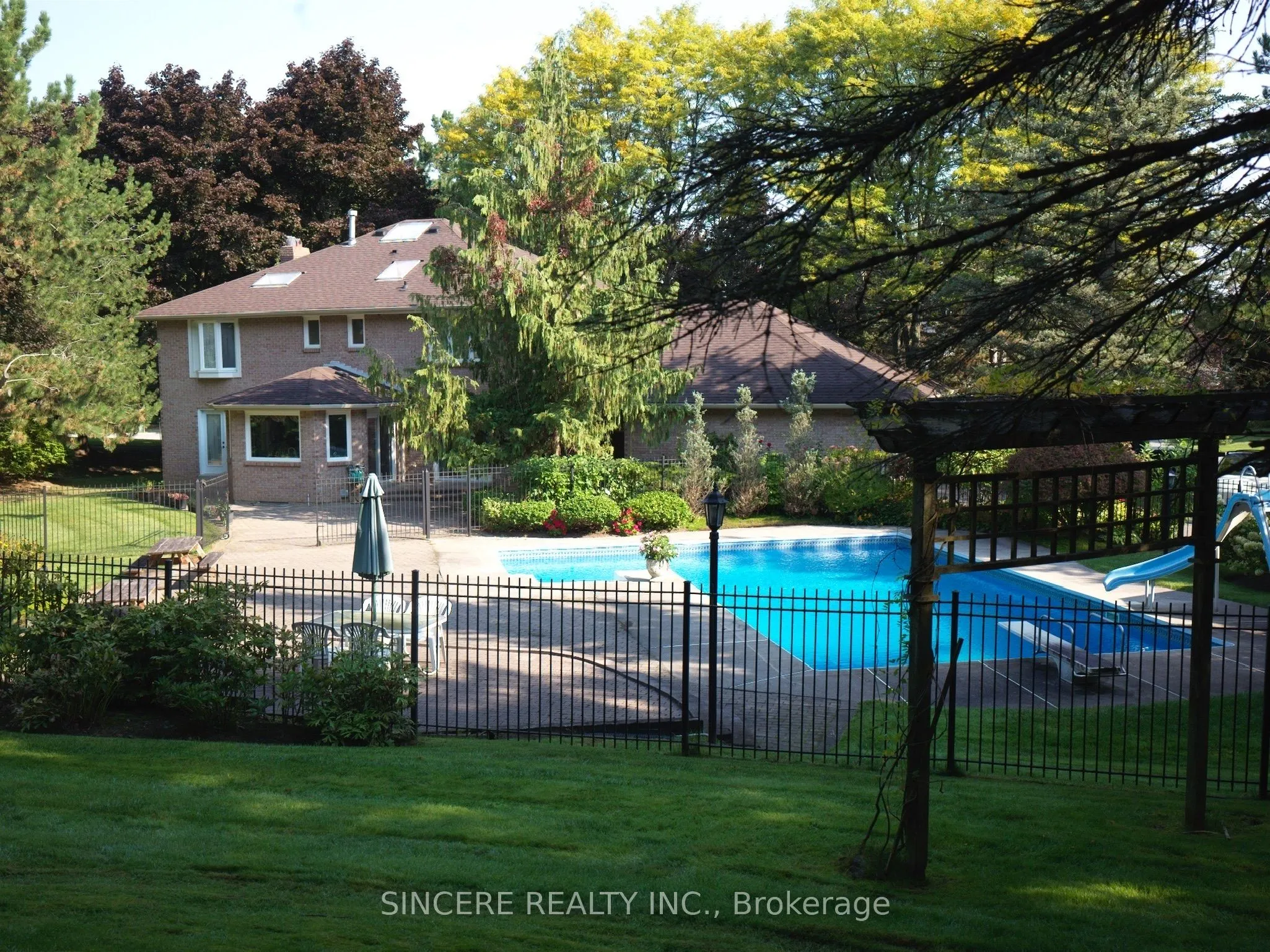 27 Country Estates Drive