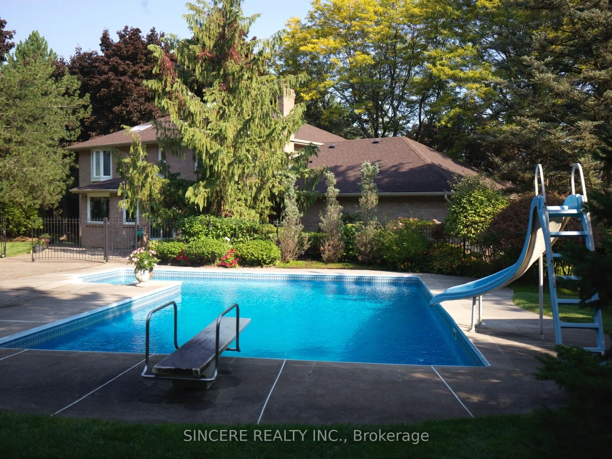 27 Country Estates Drive