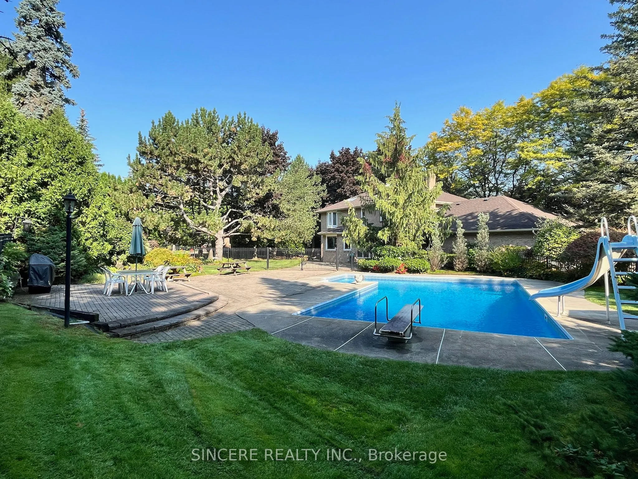 27 Country Estates Drive