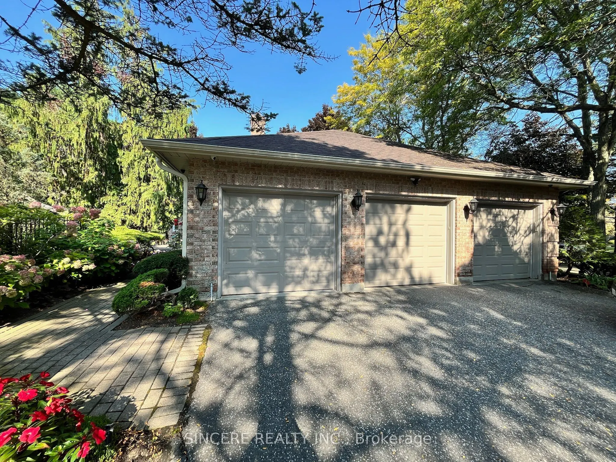 27 Country Estates Drive