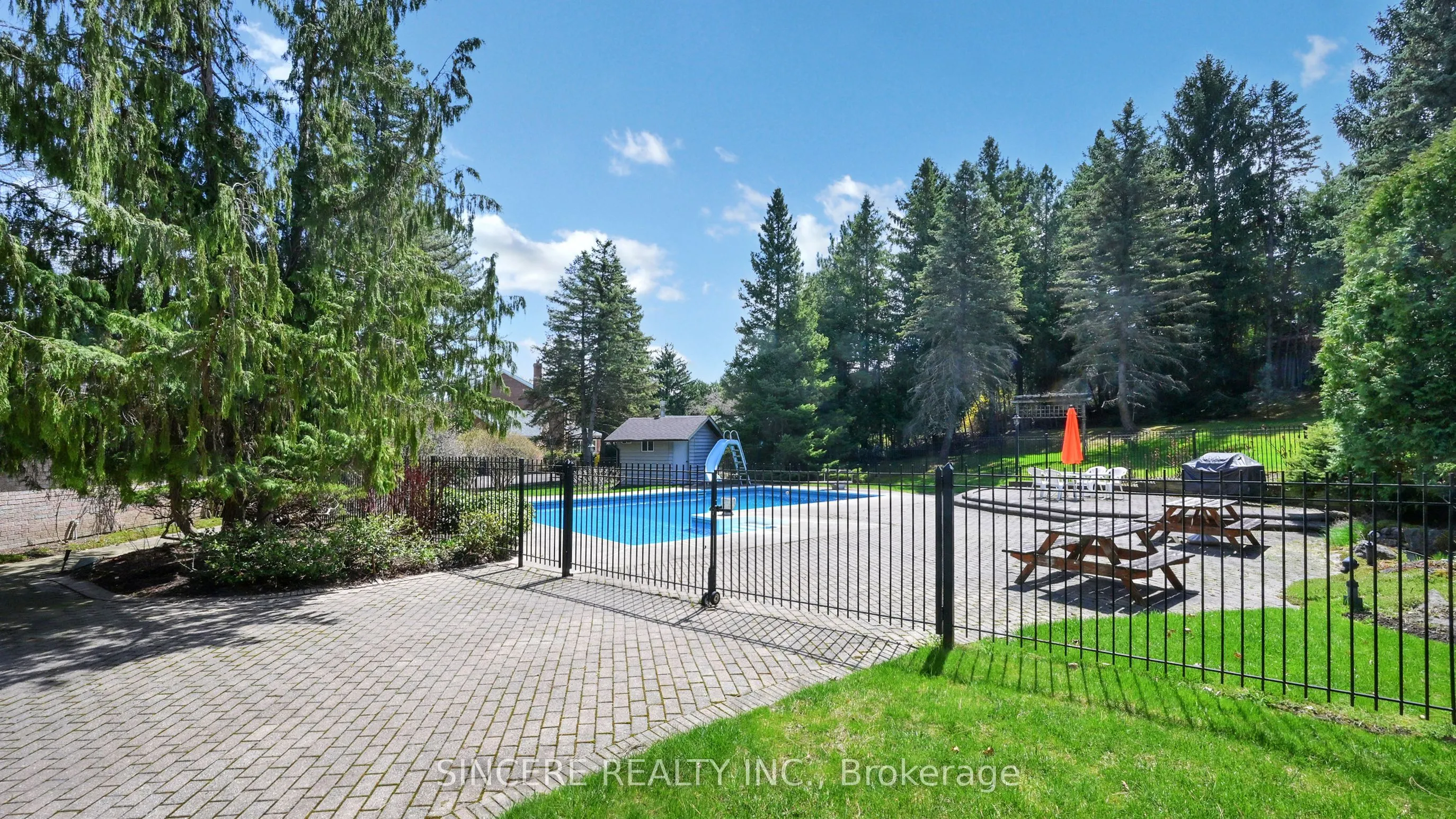 27 Country Estates Drive