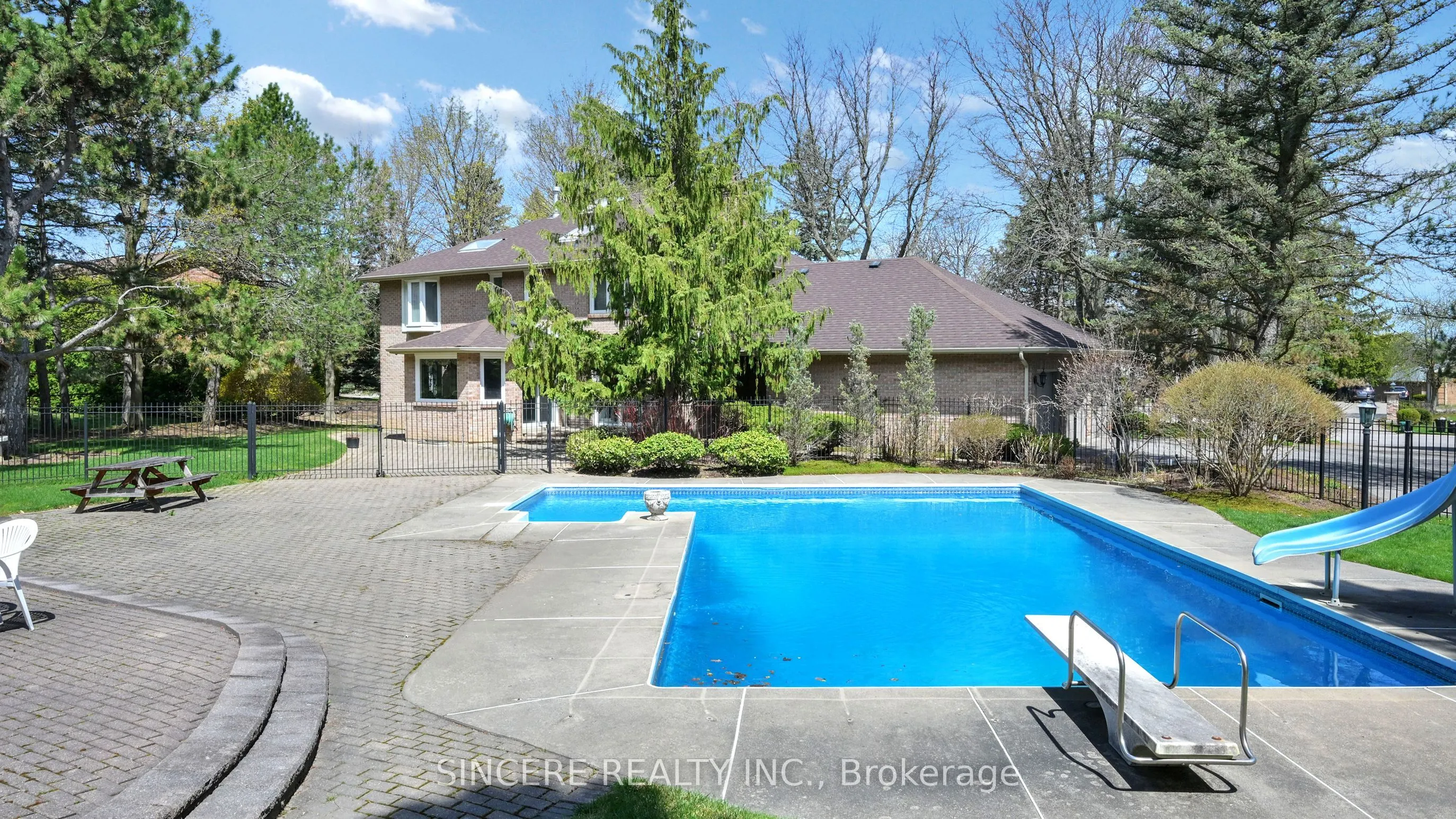 27 Country Estates Drive