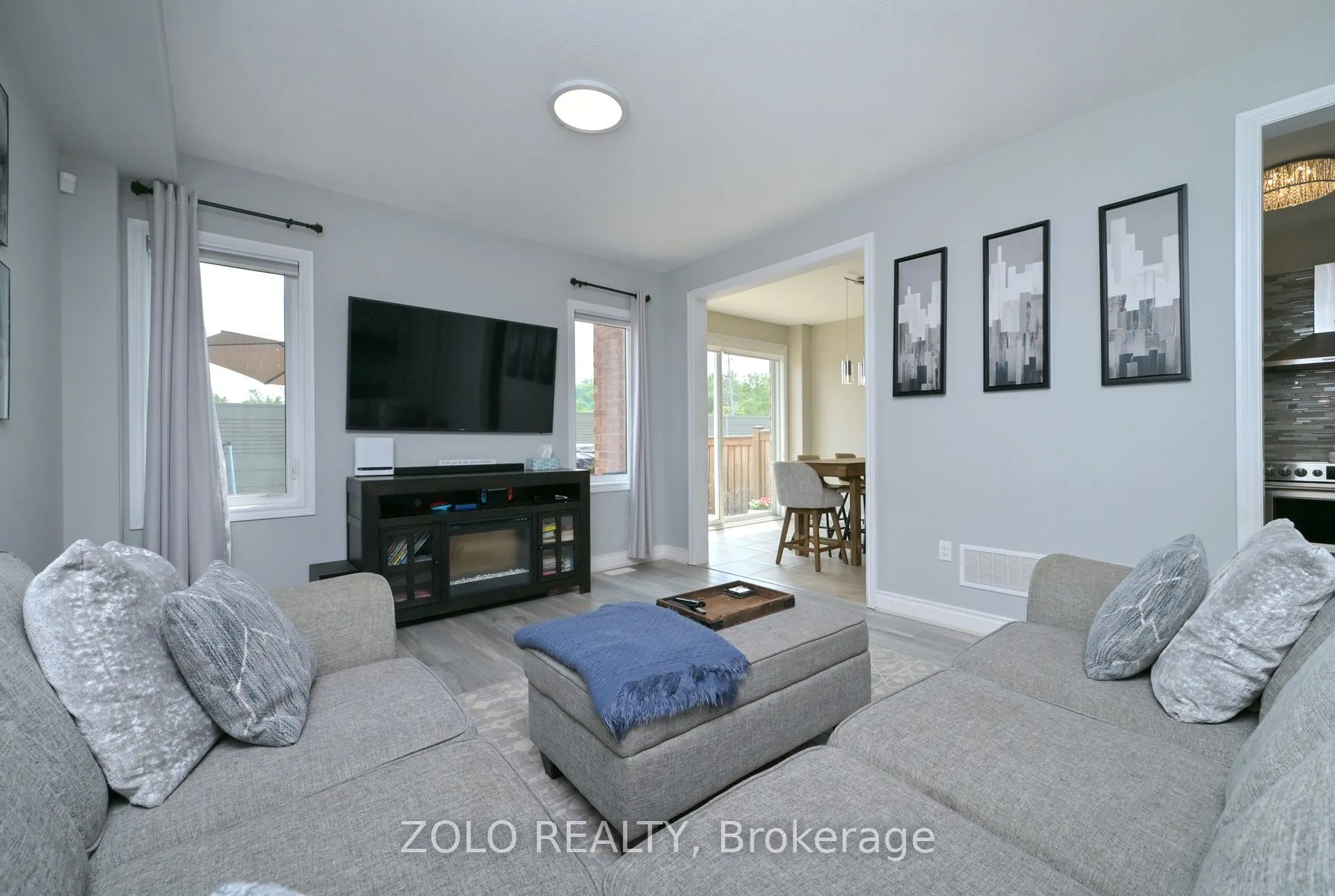 69 WALKER Boulevard