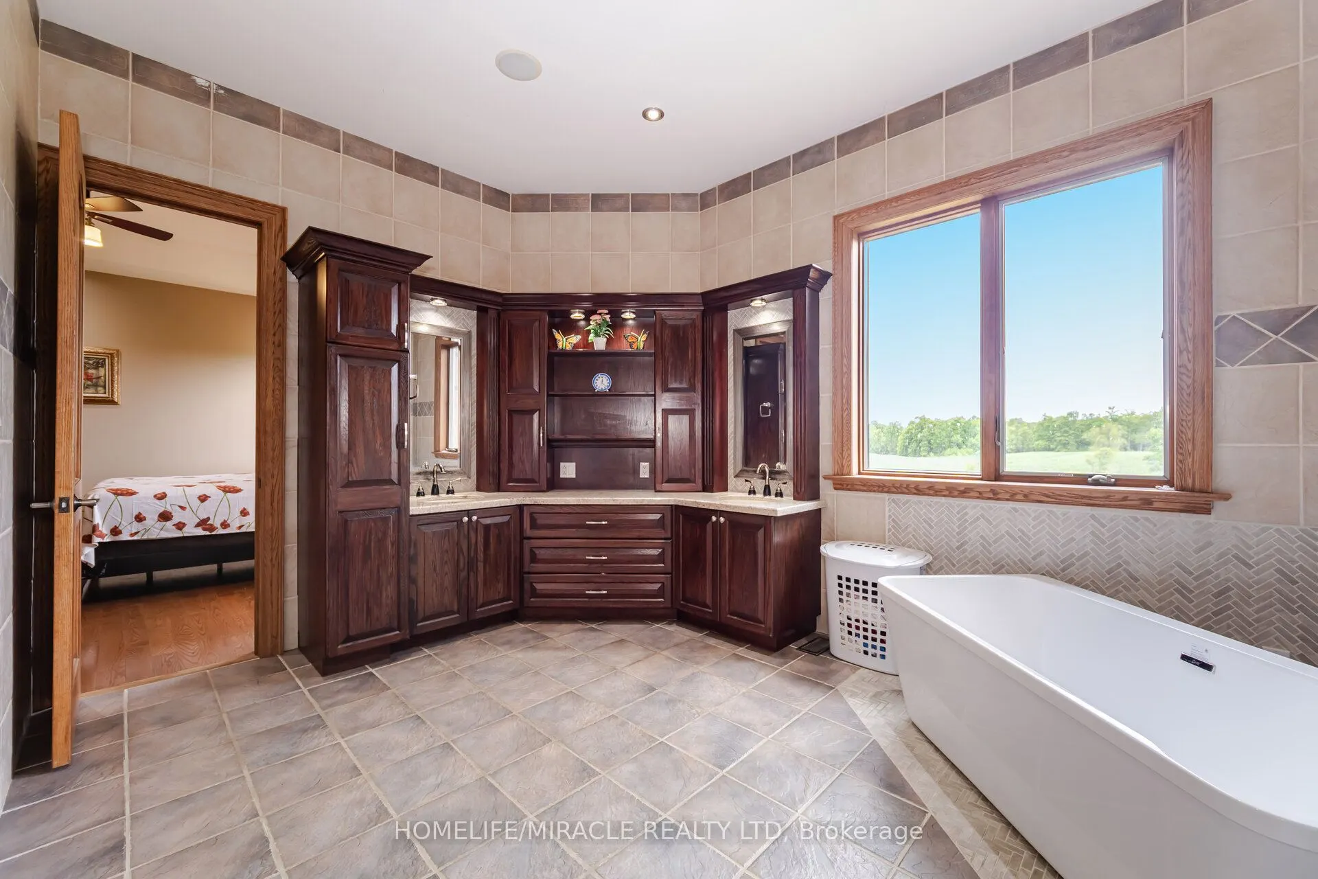 1029 Concession 3 Road
