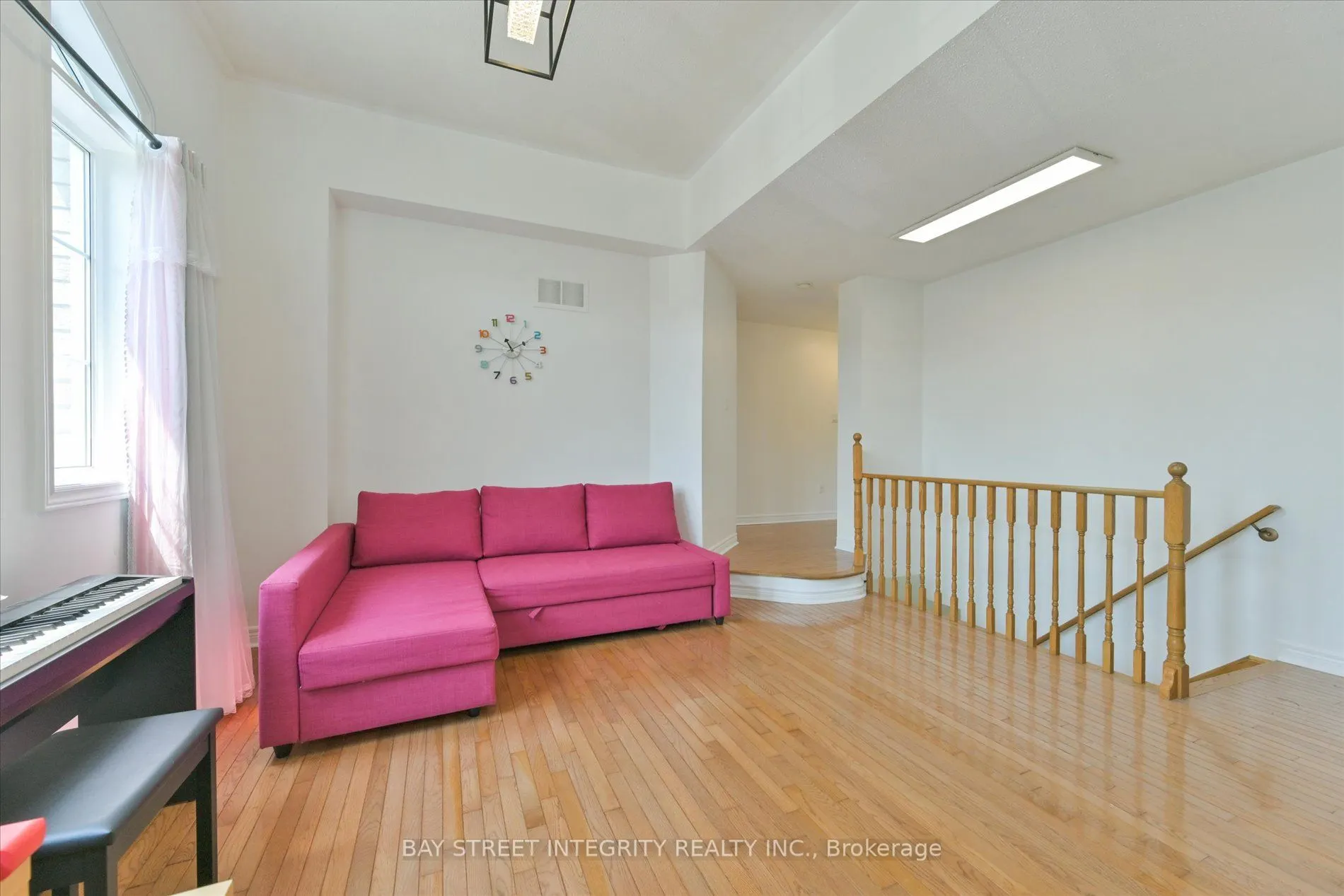 32 Sail Crescent