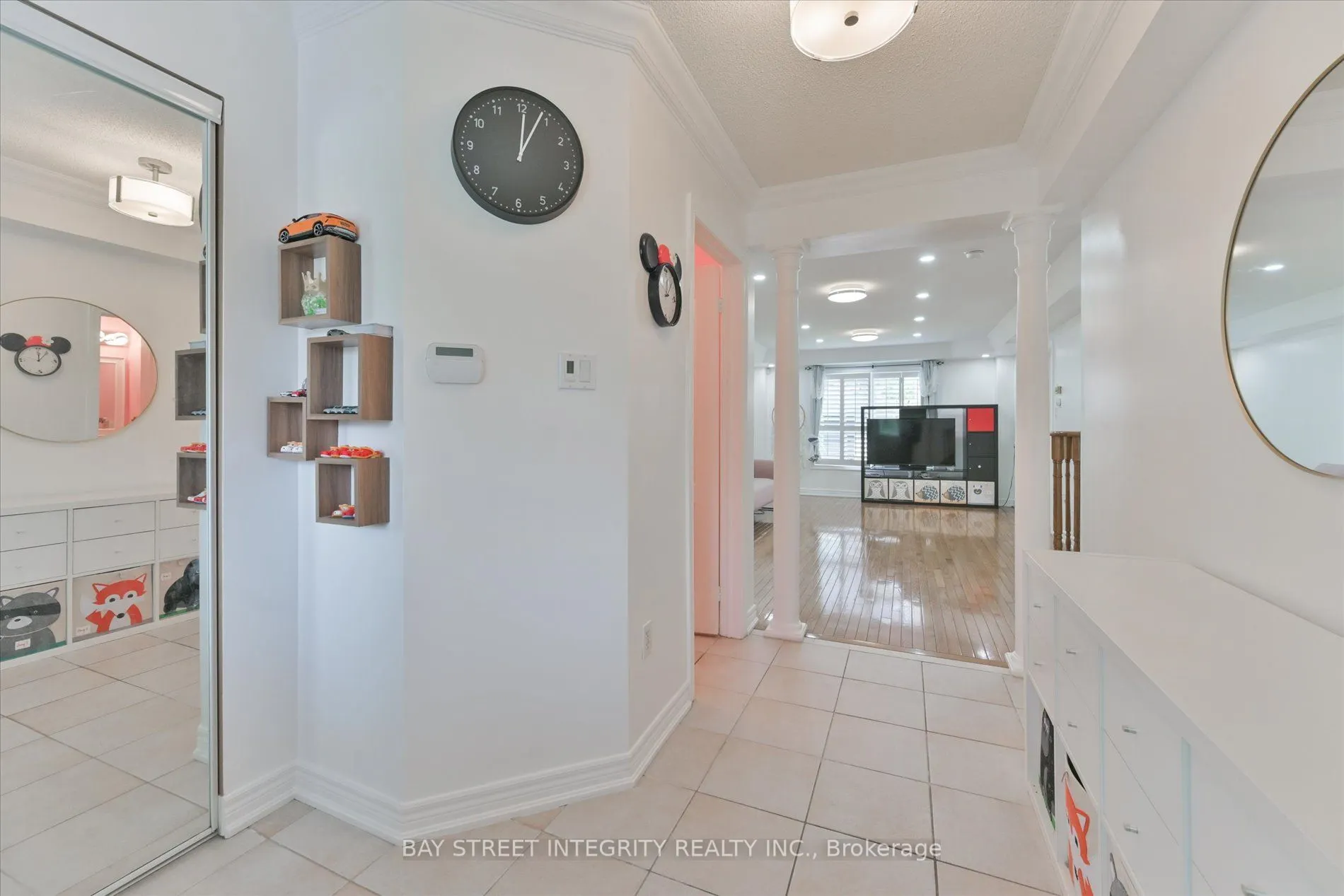 32 Sail Crescent