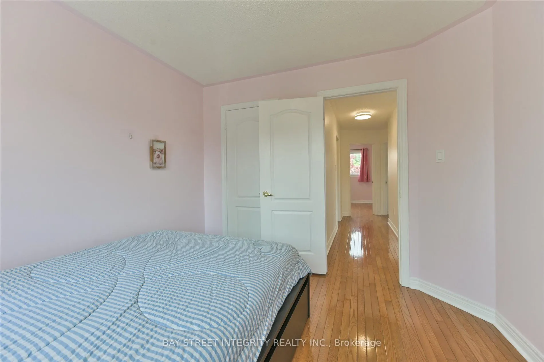 32 Sail Crescent