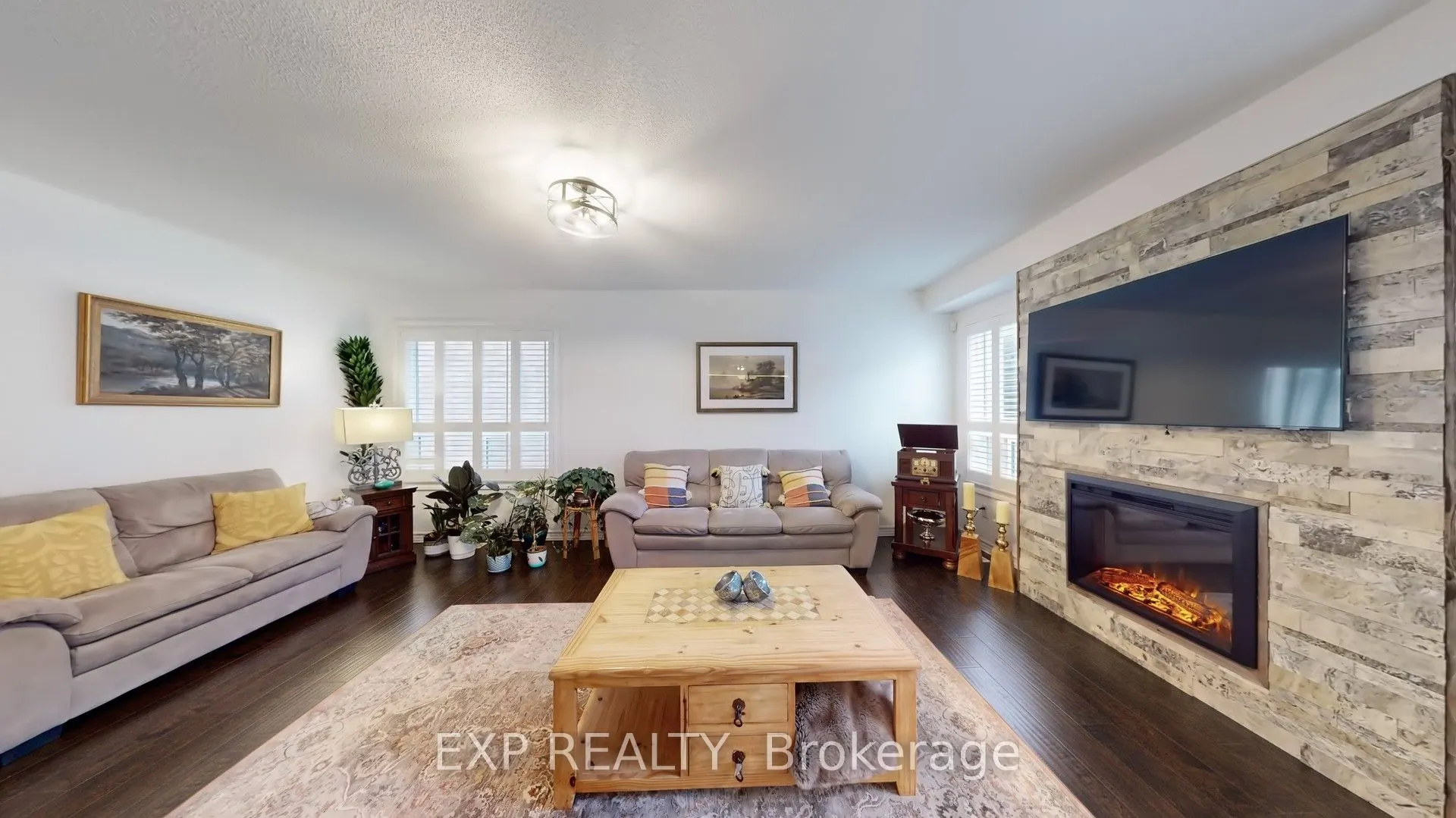136 Donald Stewart Crescent