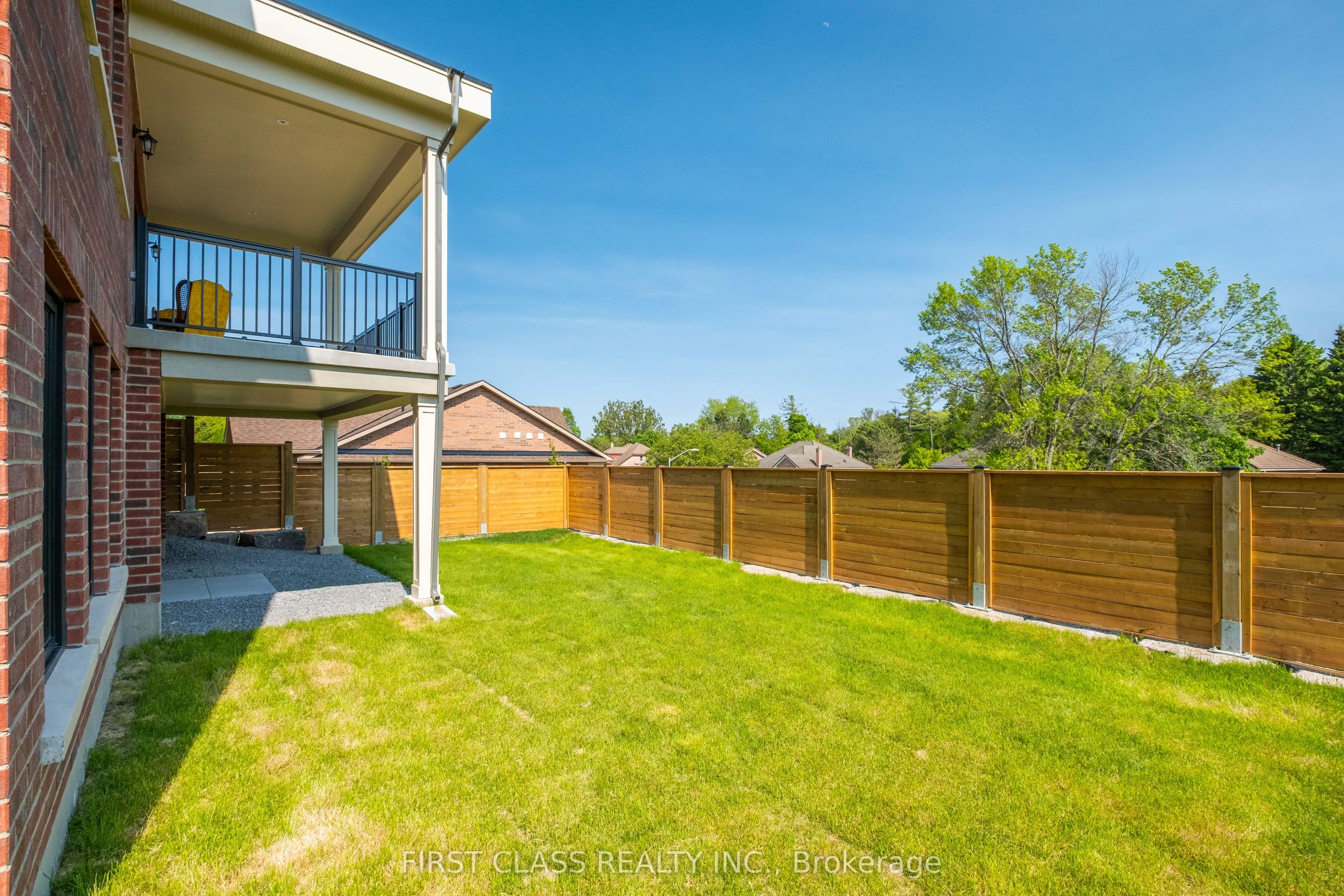 37 Kenneth Campbell Circuit