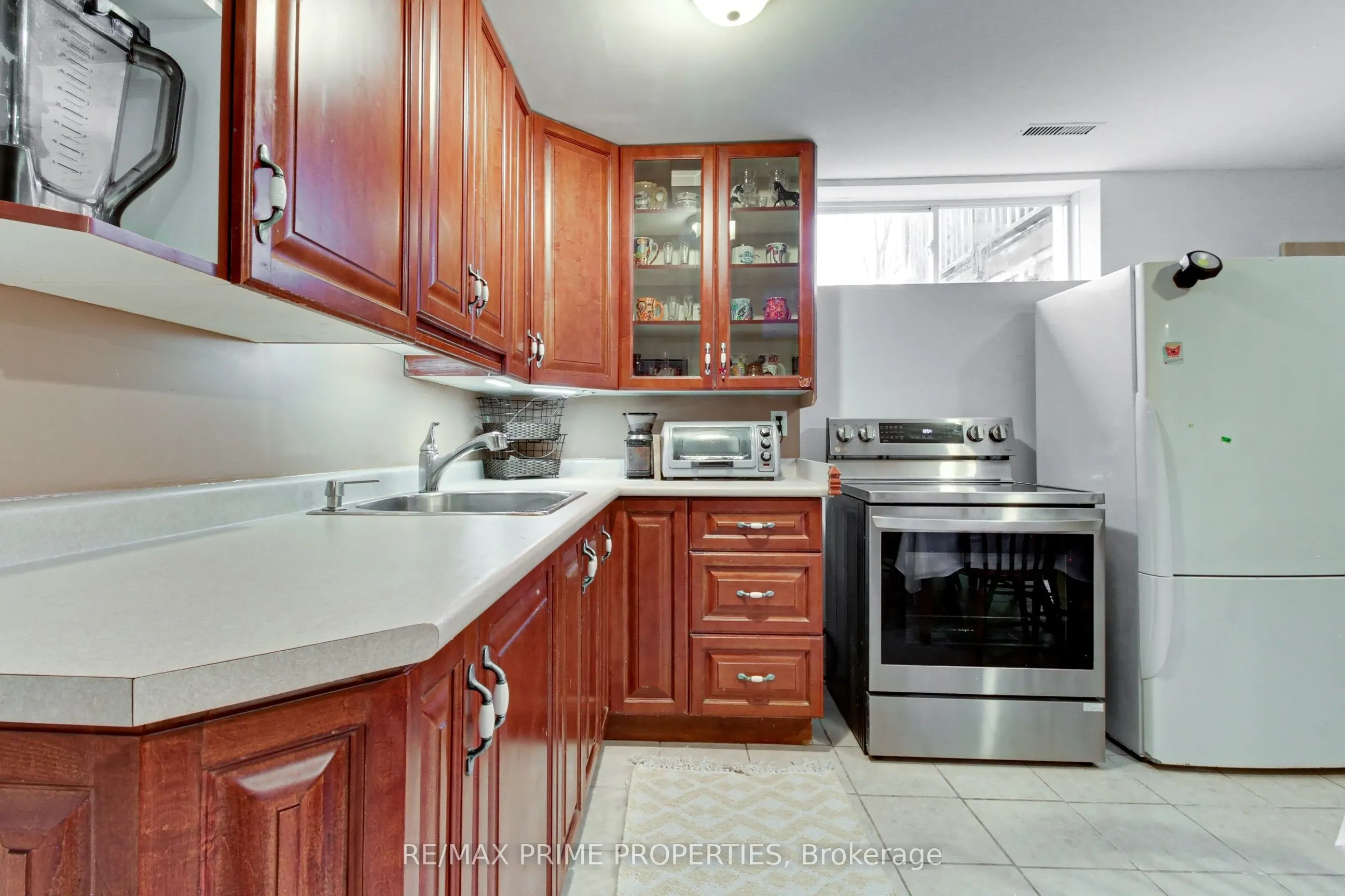 11 Kerfoot Crescent
