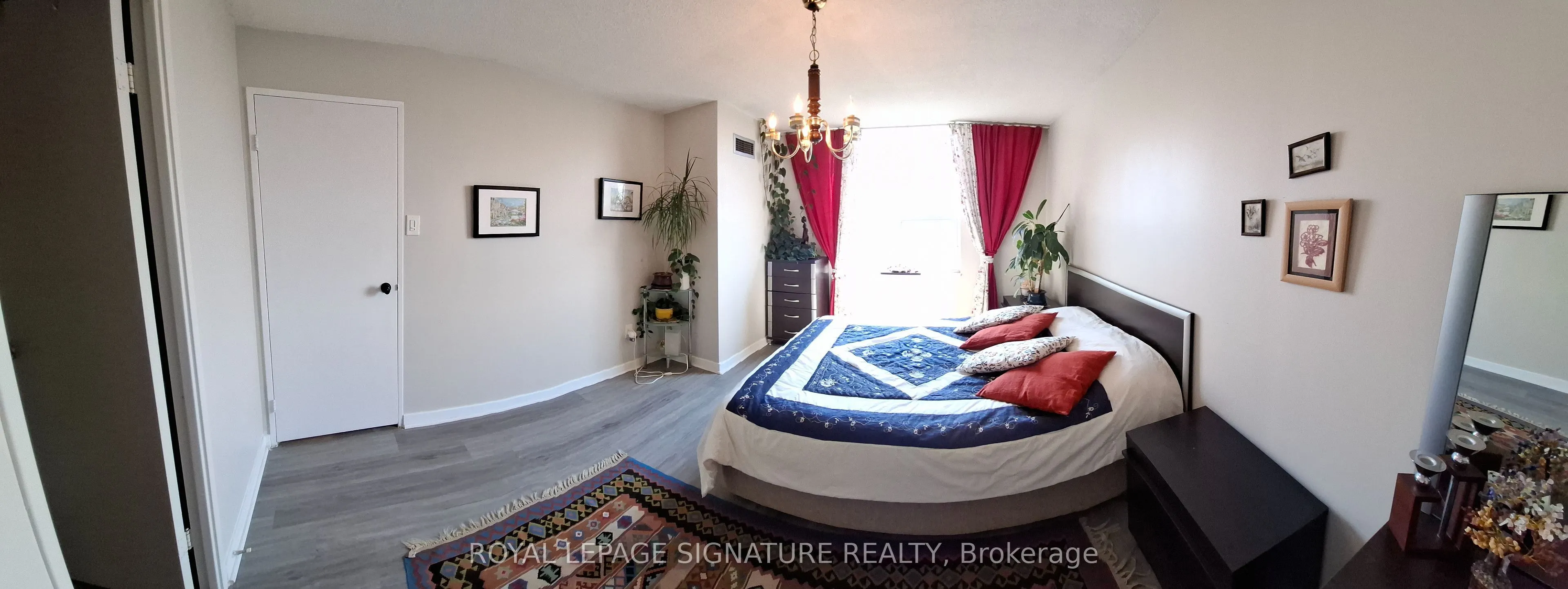 60 INVERLOCHY Boulevard, #1210