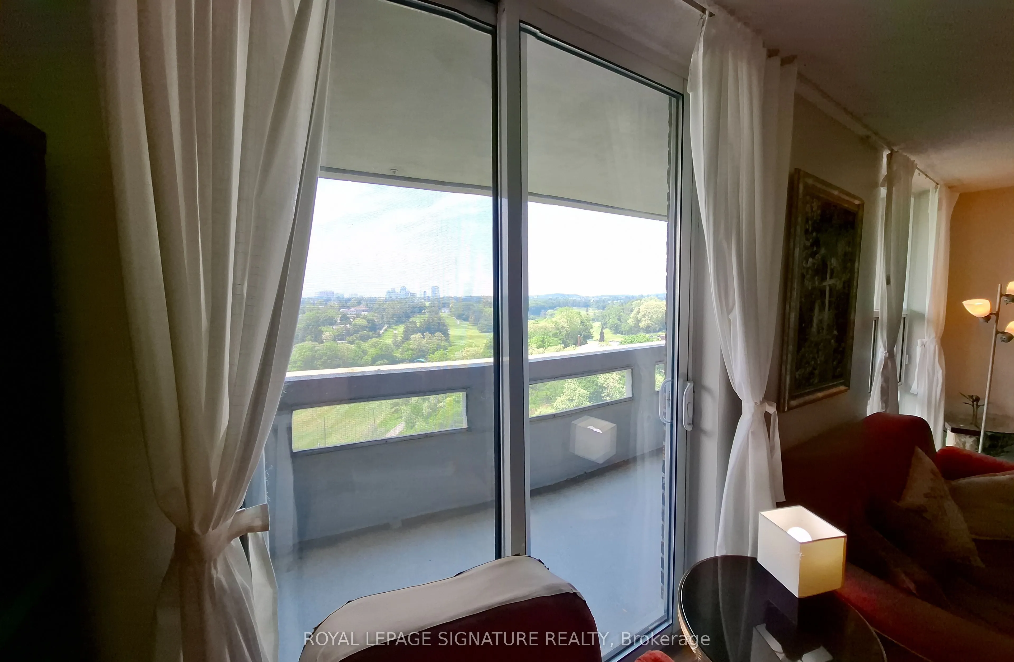 60 INVERLOCHY Boulevard, #1210