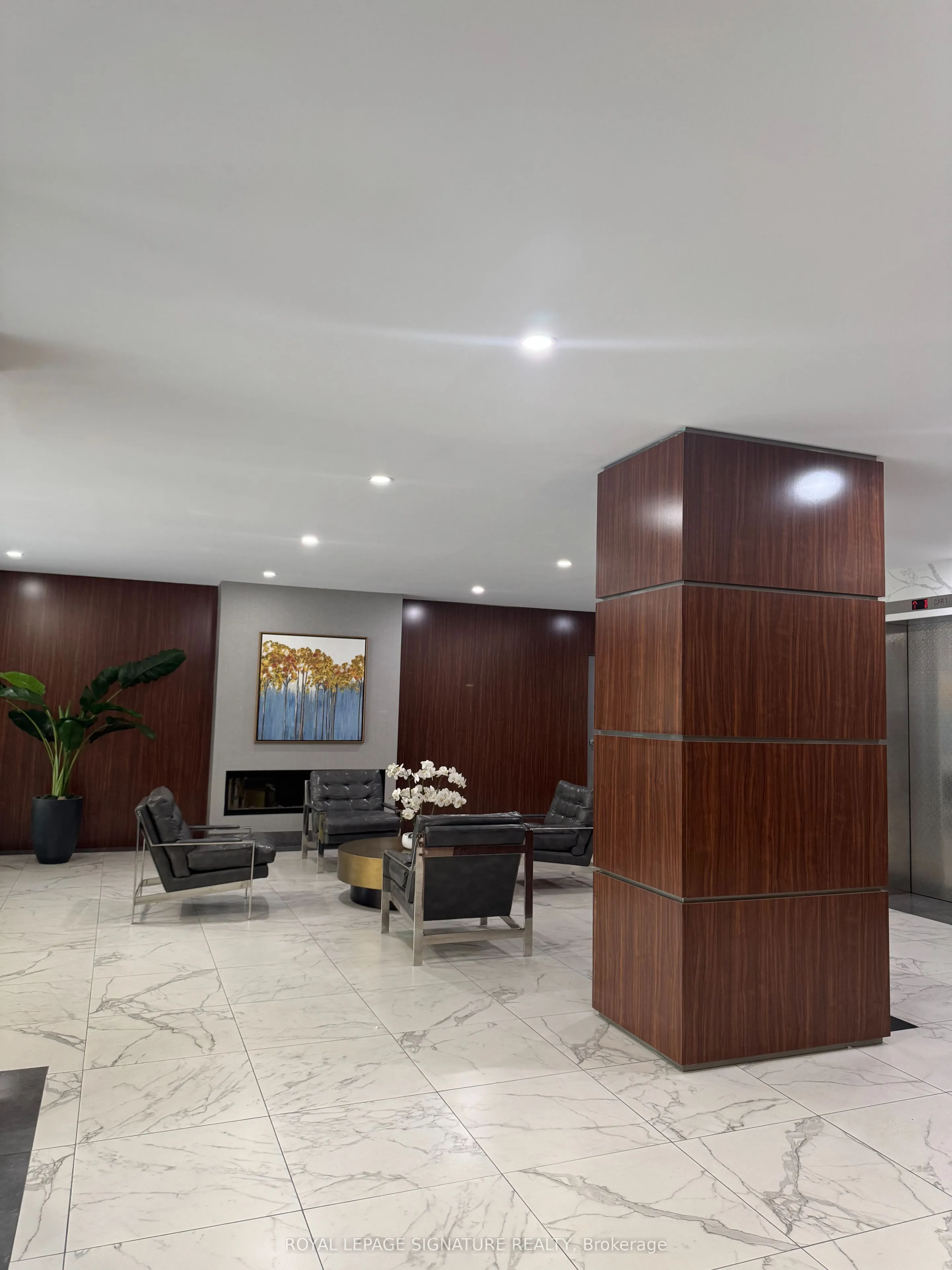 60 INVERLOCHY Boulevard, #1210