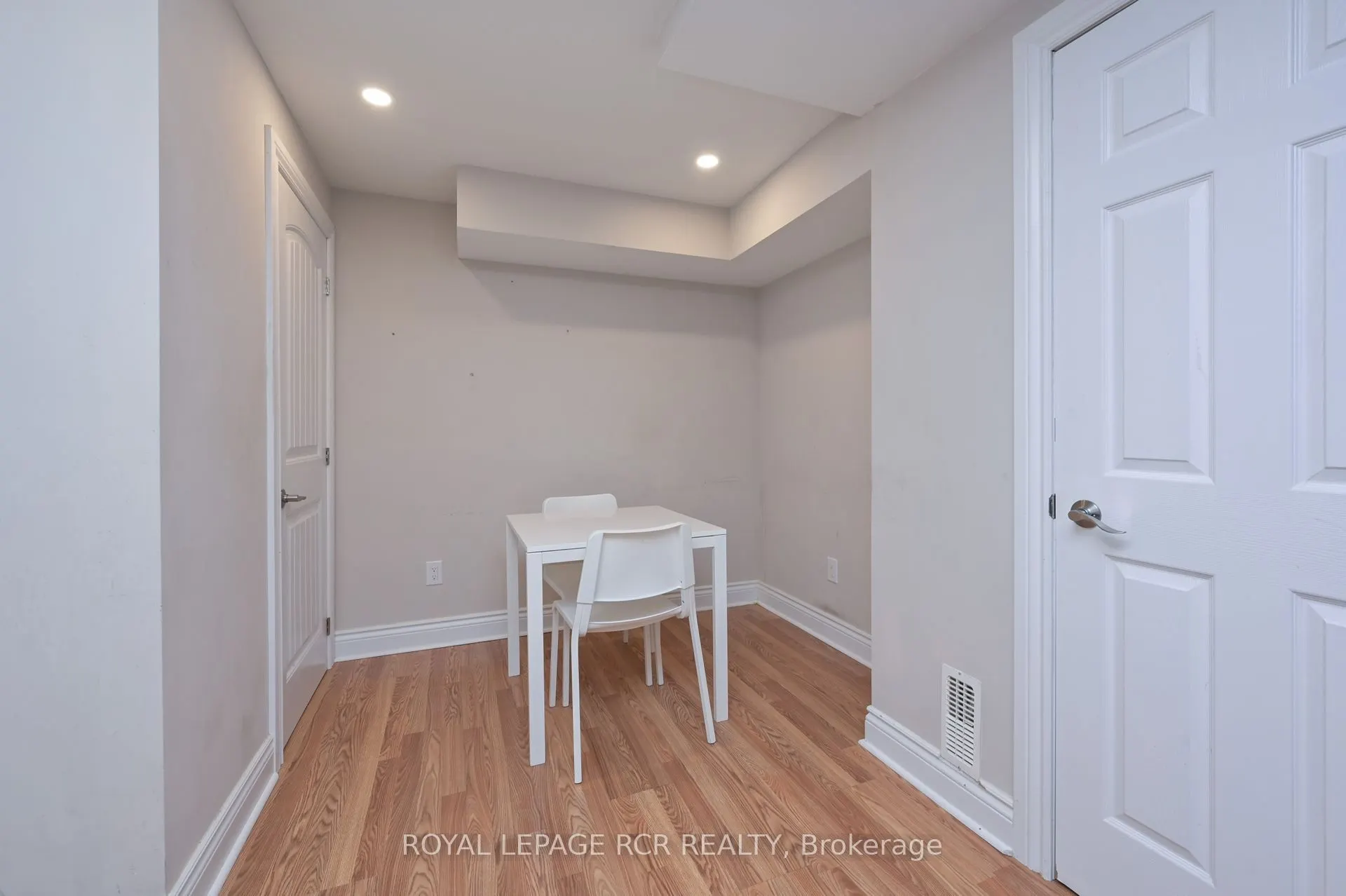 62 Ferris Lane, #lower