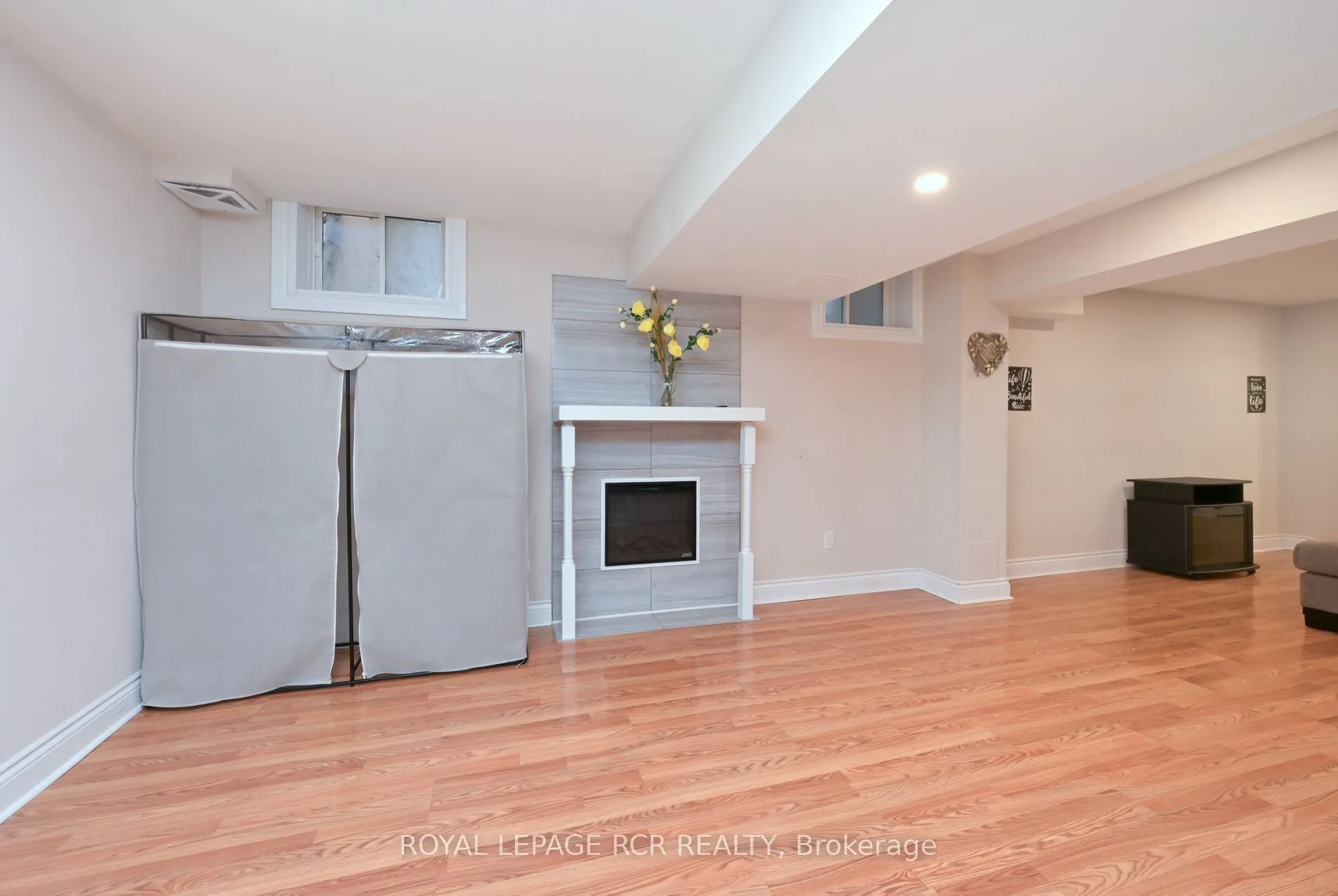 62 Ferris Lane, #lower