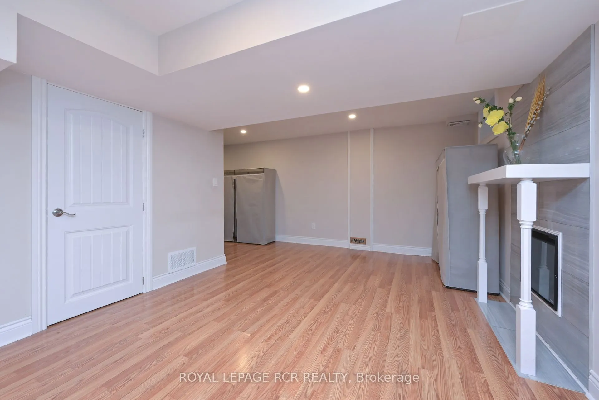 62 Ferris Lane, #lower