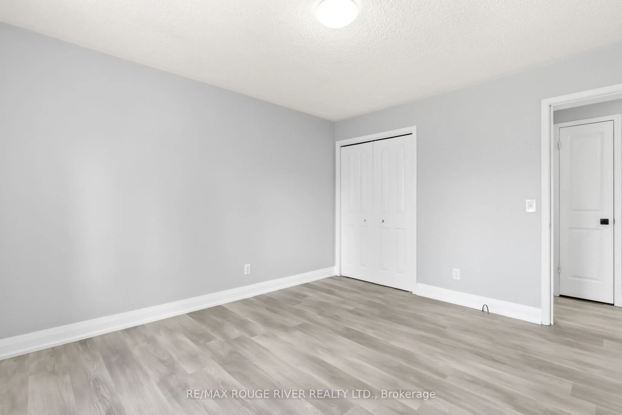 495 Lakeland Crescent