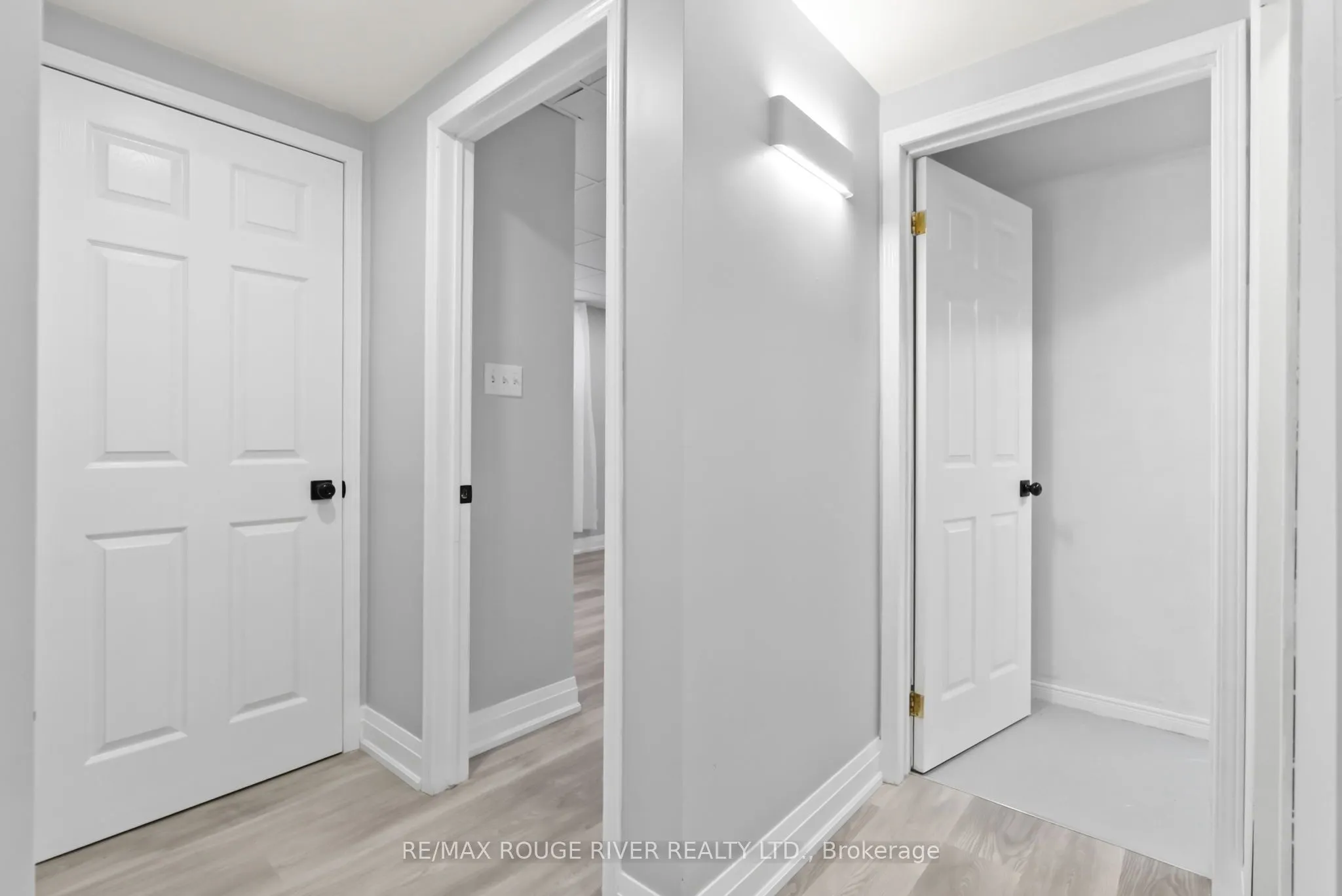 495 Lakeland Crescent