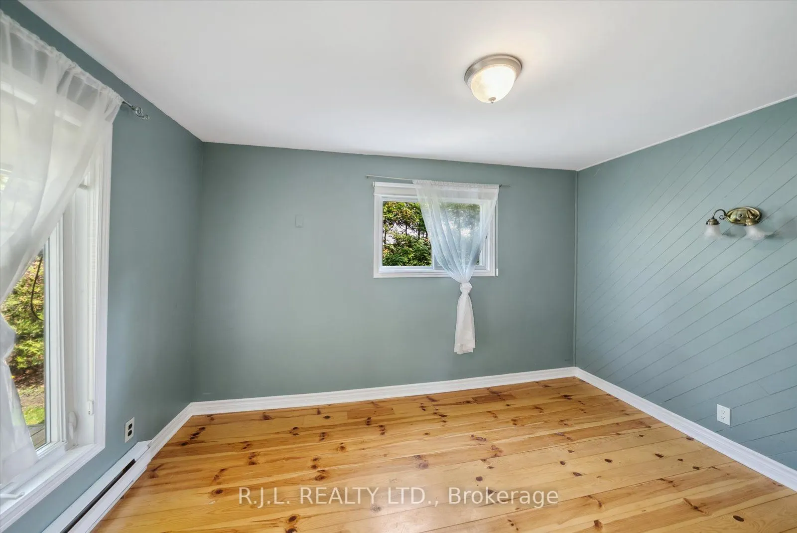 242 Morrison Avenue