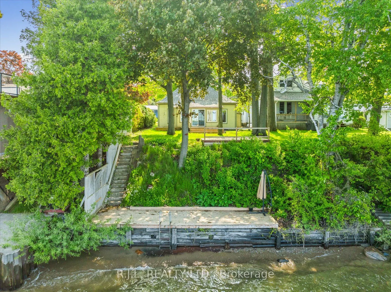 242 Morrison Avenue