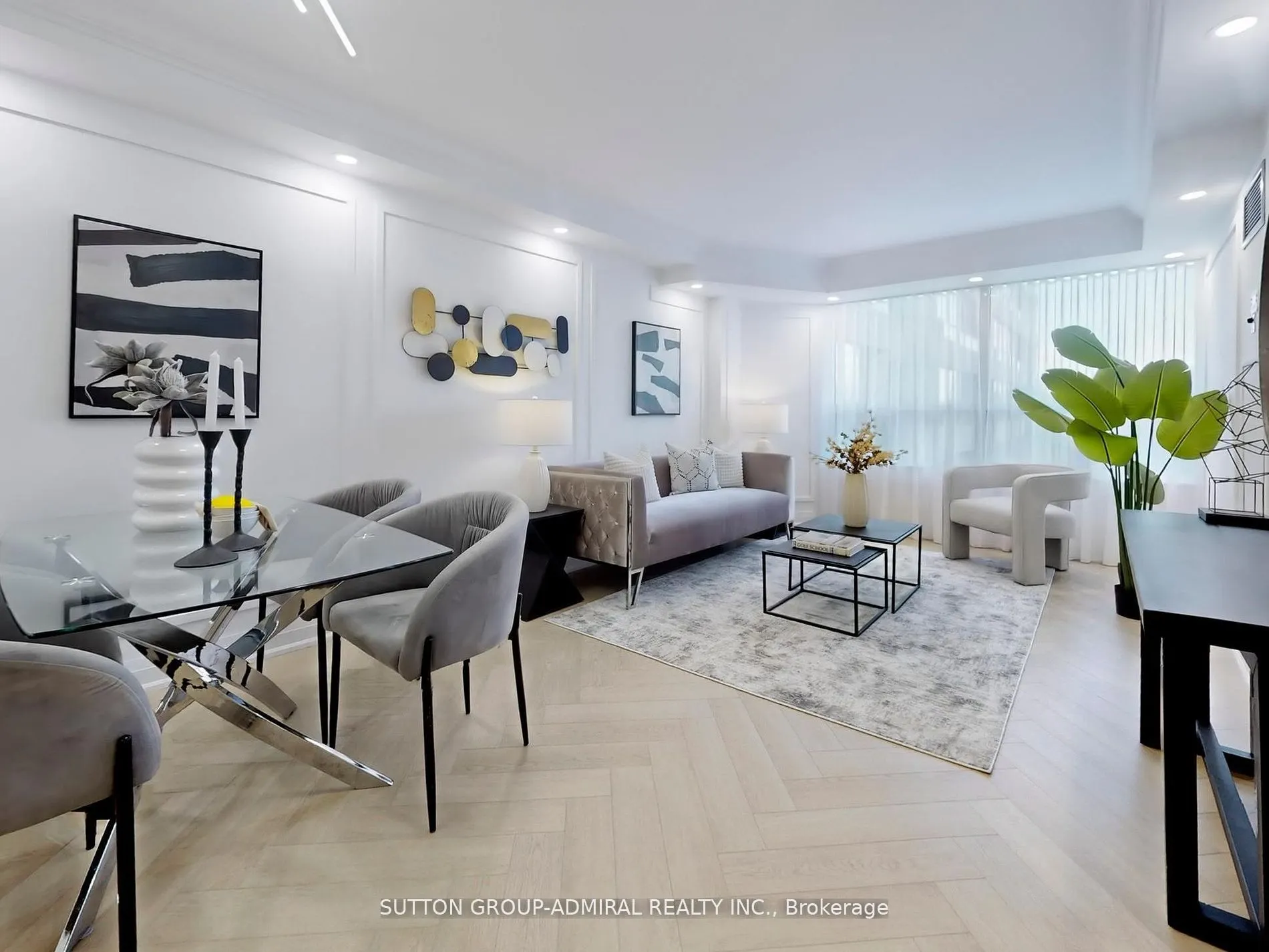 11 Townsgate Drive #401
