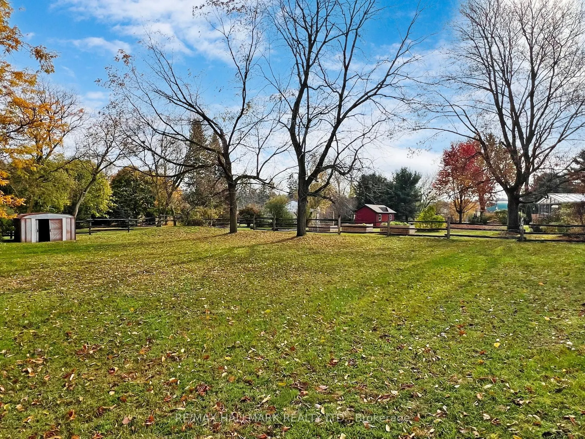 5193 Aurora Road