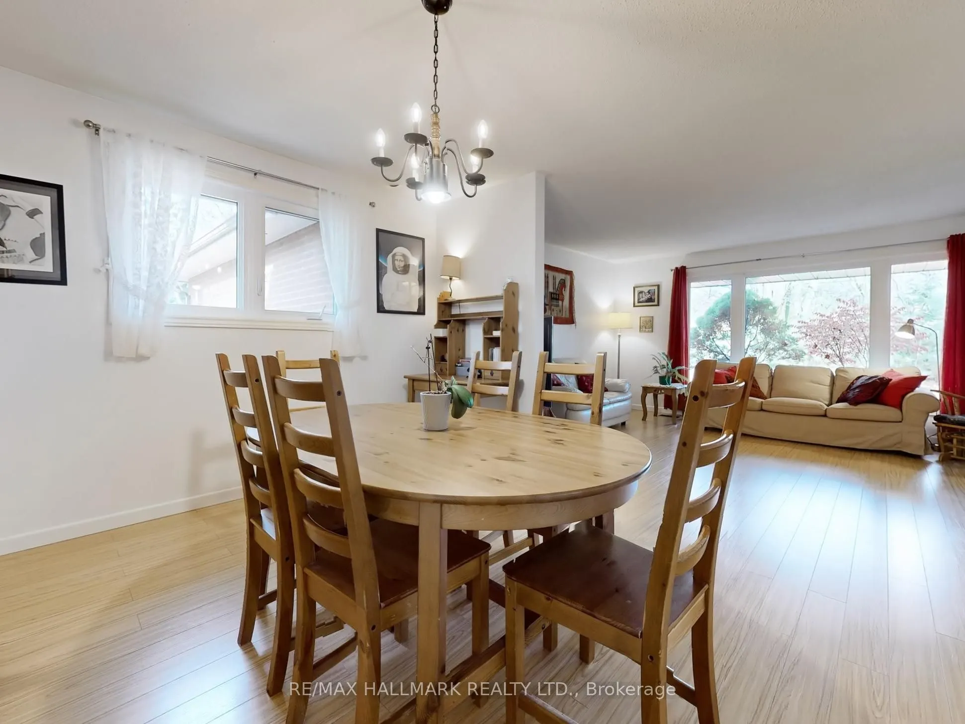 5193 Aurora Road