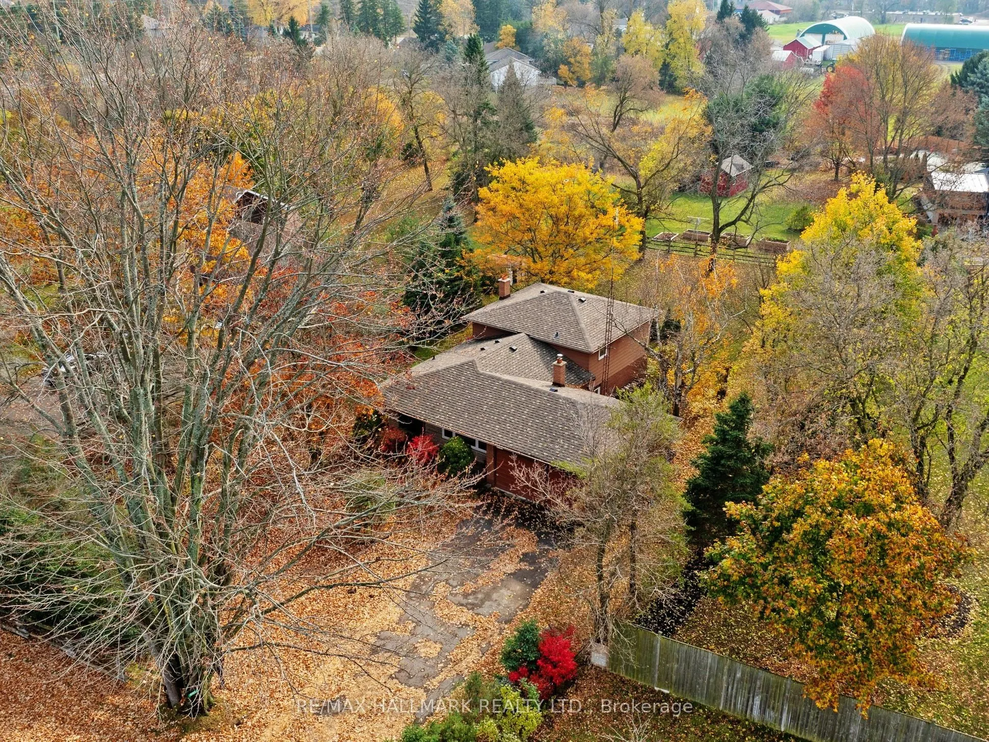 5193 Aurora Road