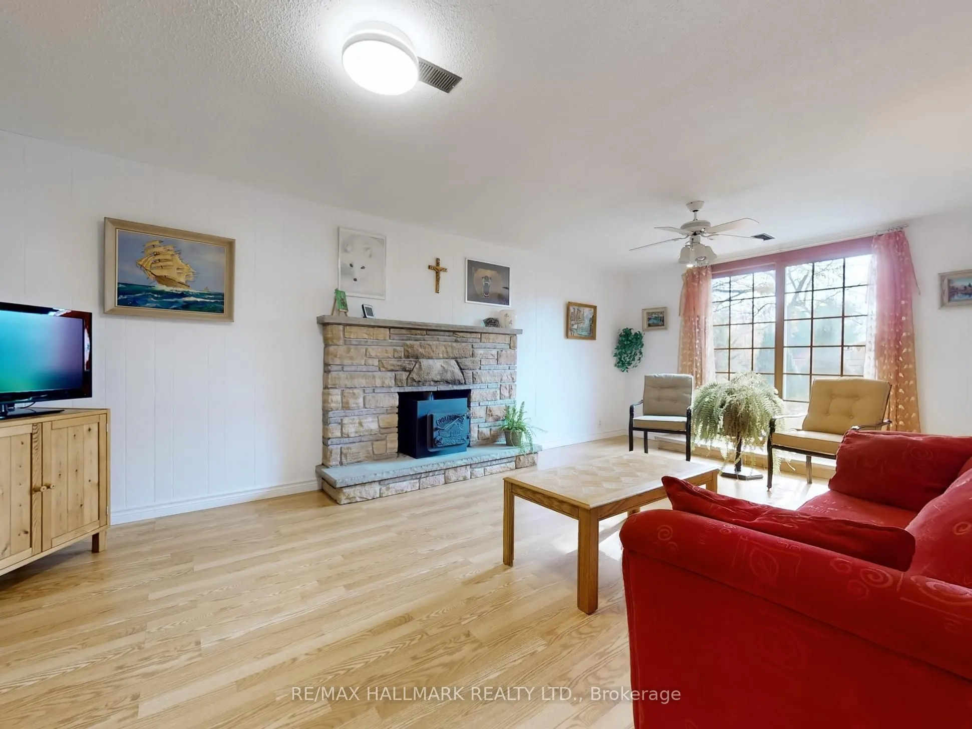 5193 Aurora Road