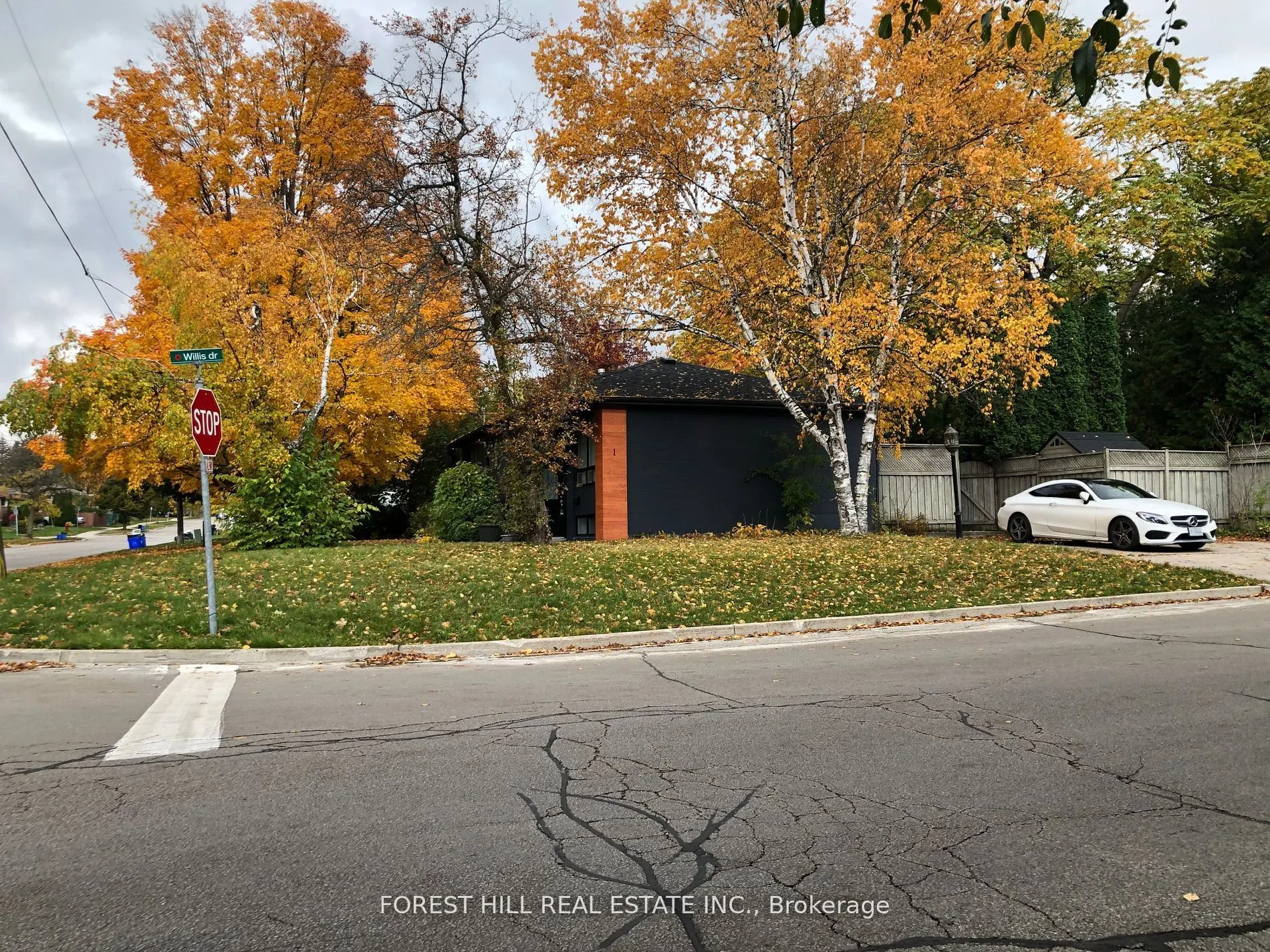 1 Willis Drive