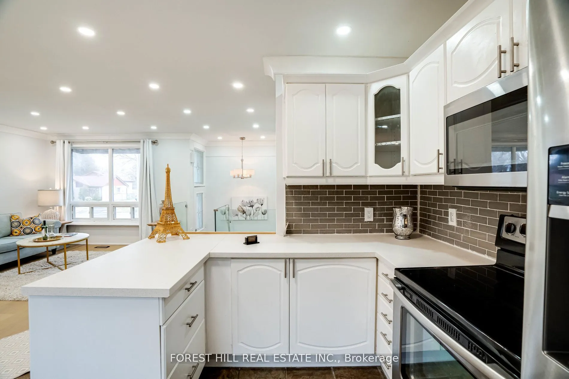 1 Willis Drive