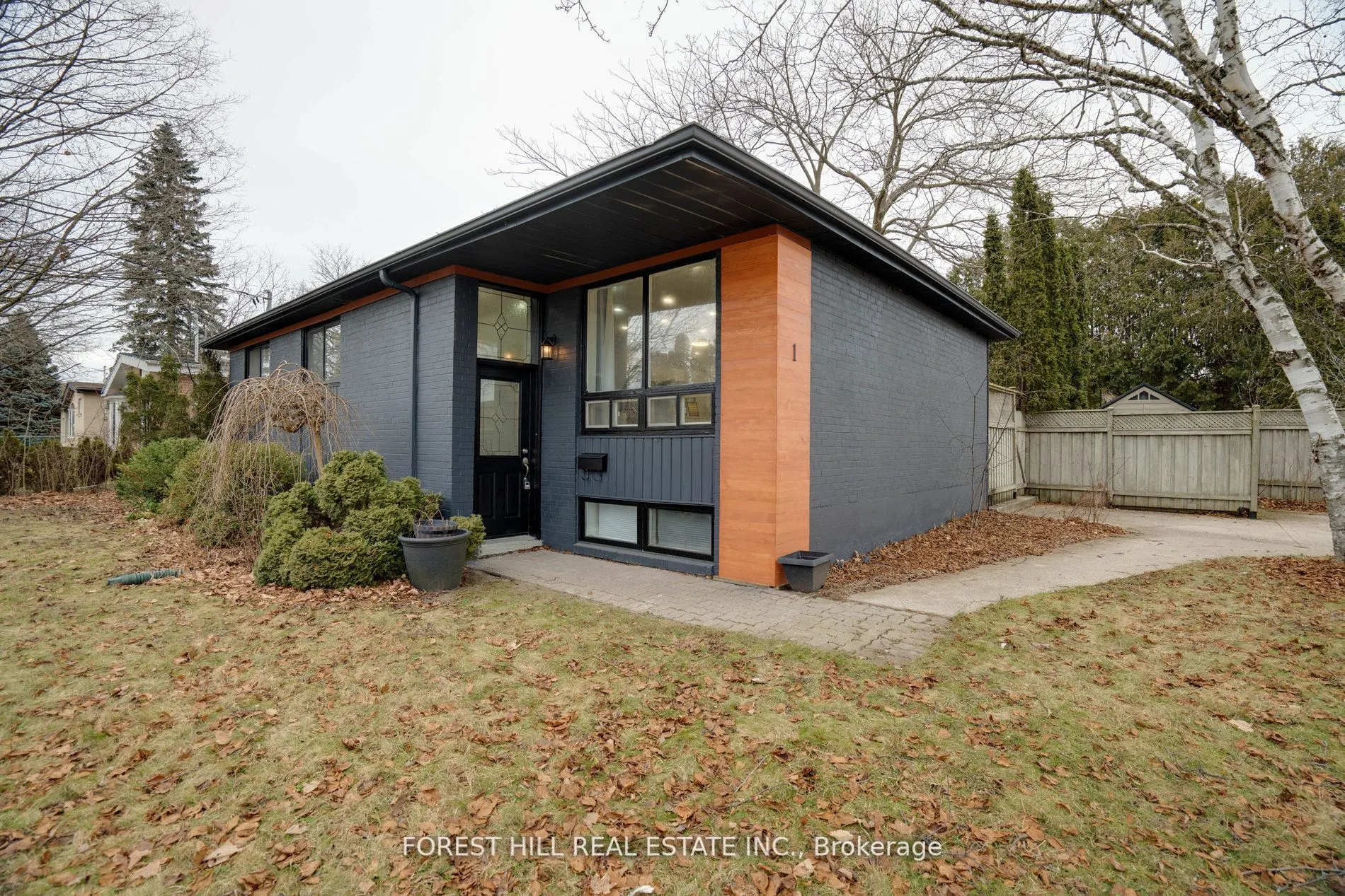 1 Willis Drive