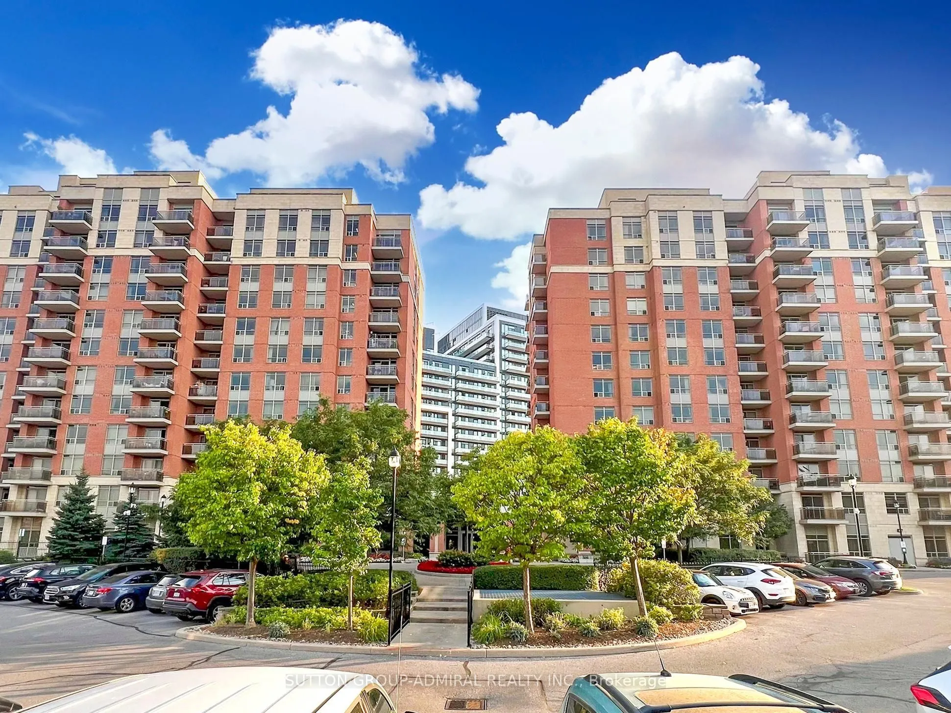 75 King William Crescent, #LPH8