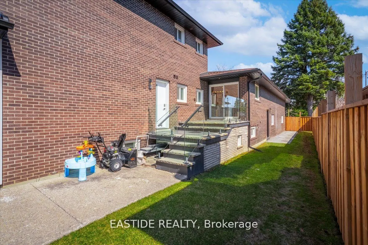 80 Sprucewood Drive