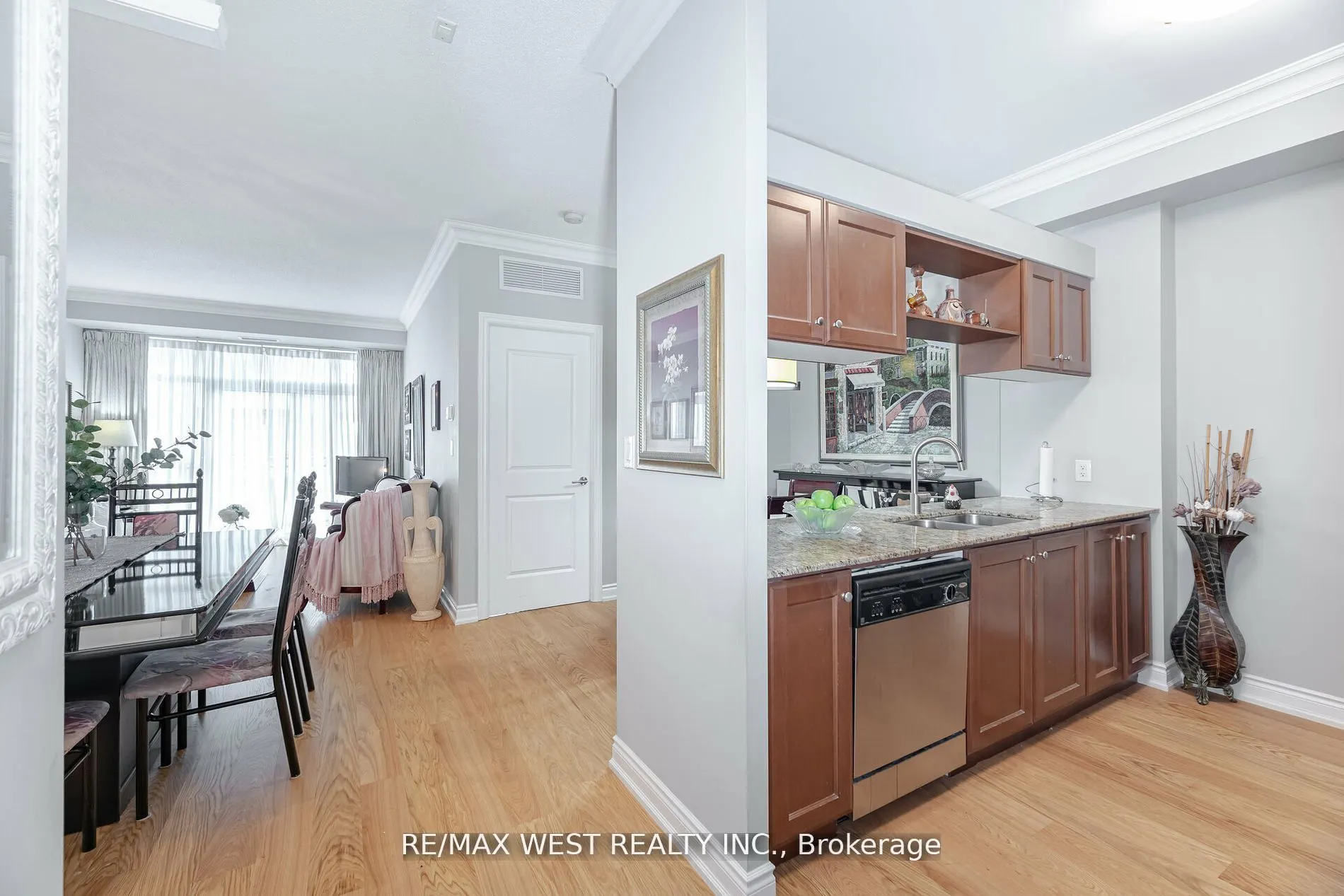 281 Woodbridge Avenue, #509
