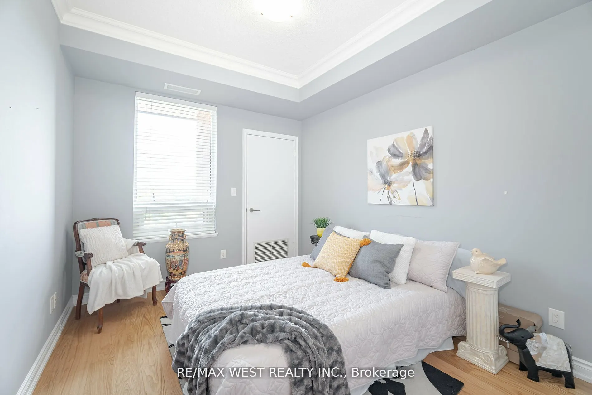 281 Woodbridge Avenue, #509