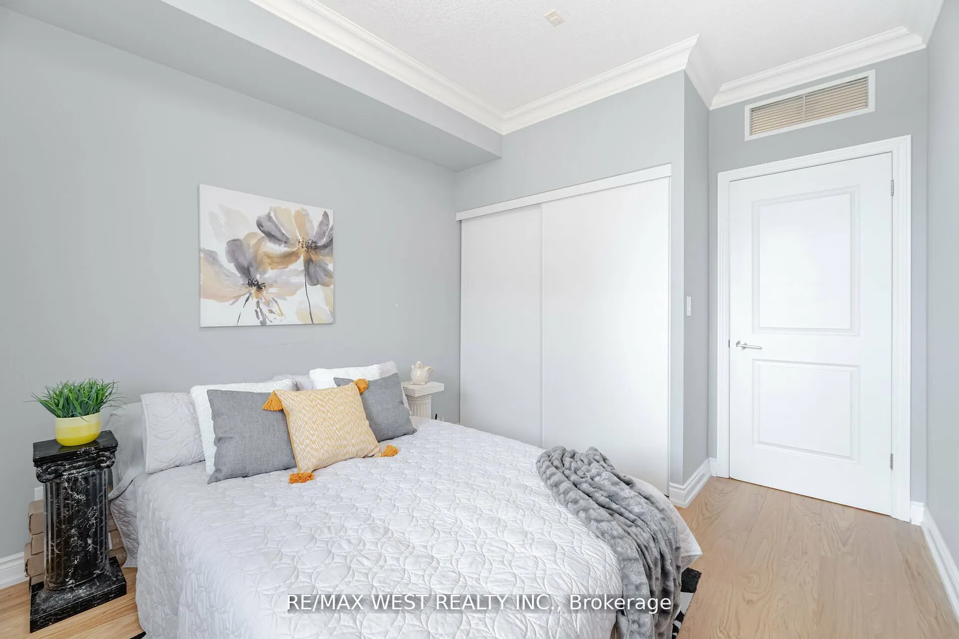 281 Woodbridge Avenue, #509