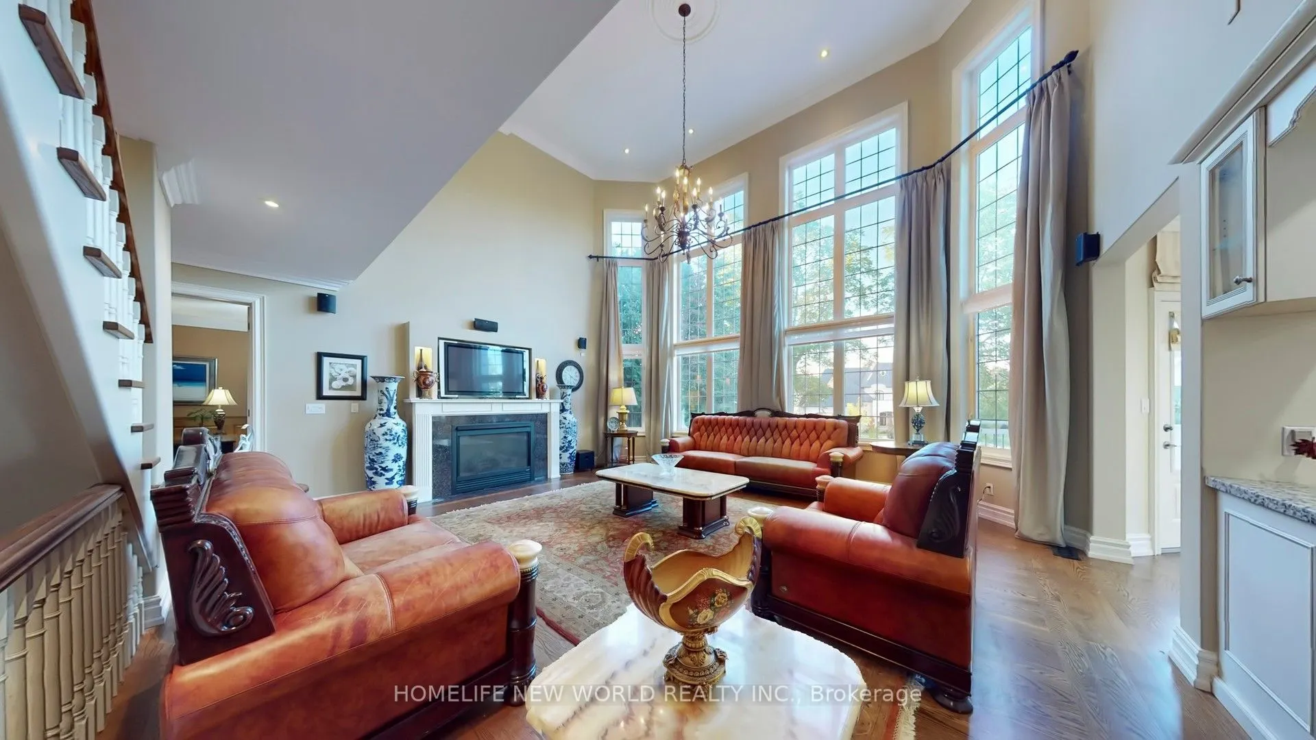 198 Kennedy Street W