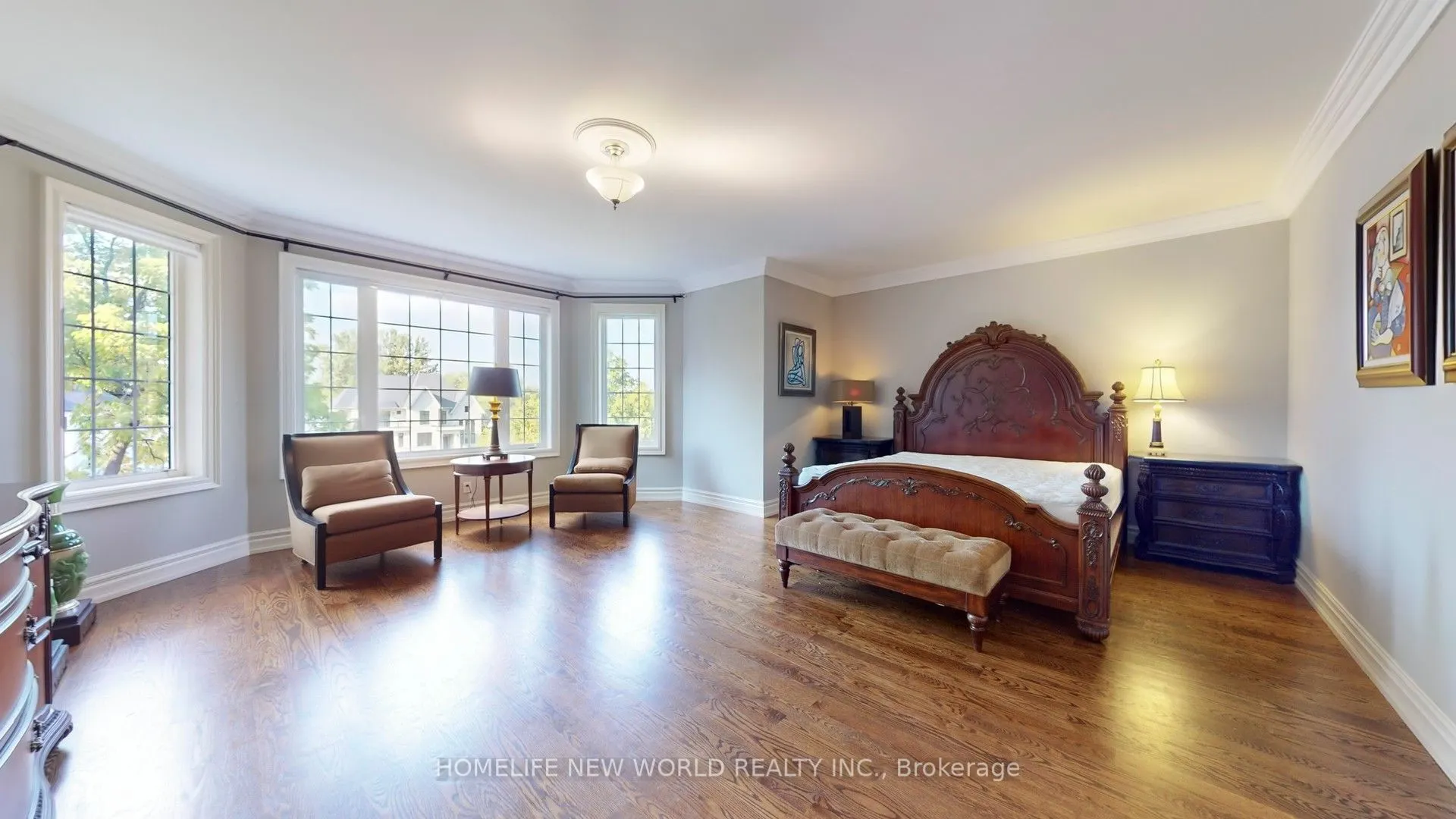 198 Kennedy Street W