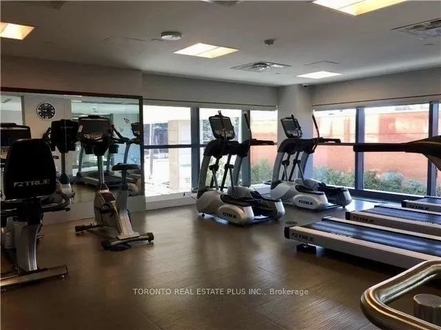 7608 Yonge Street, #206