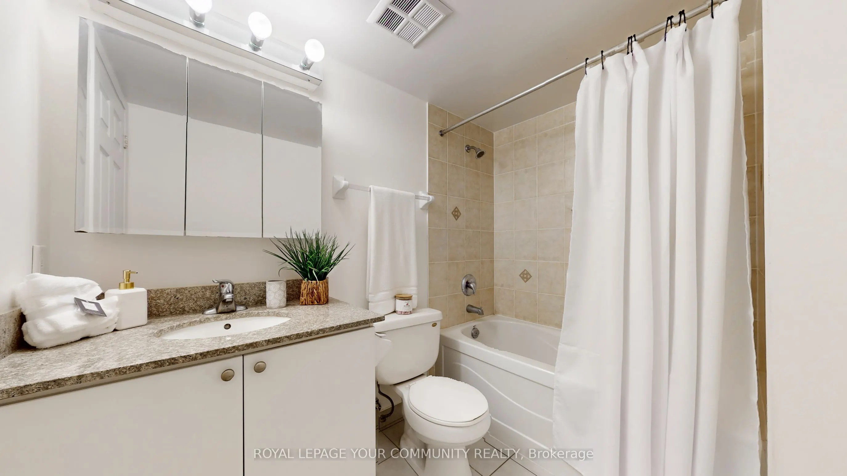 185 Oneida Crescent, #1005