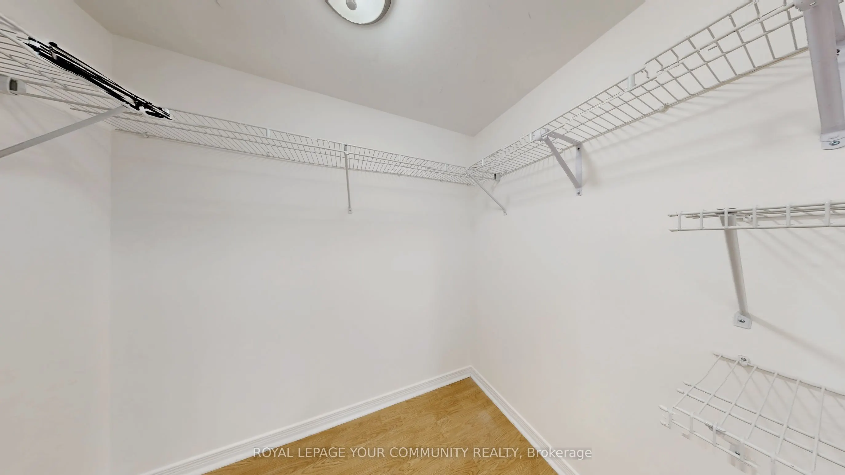 185 Oneida Crescent, #1005