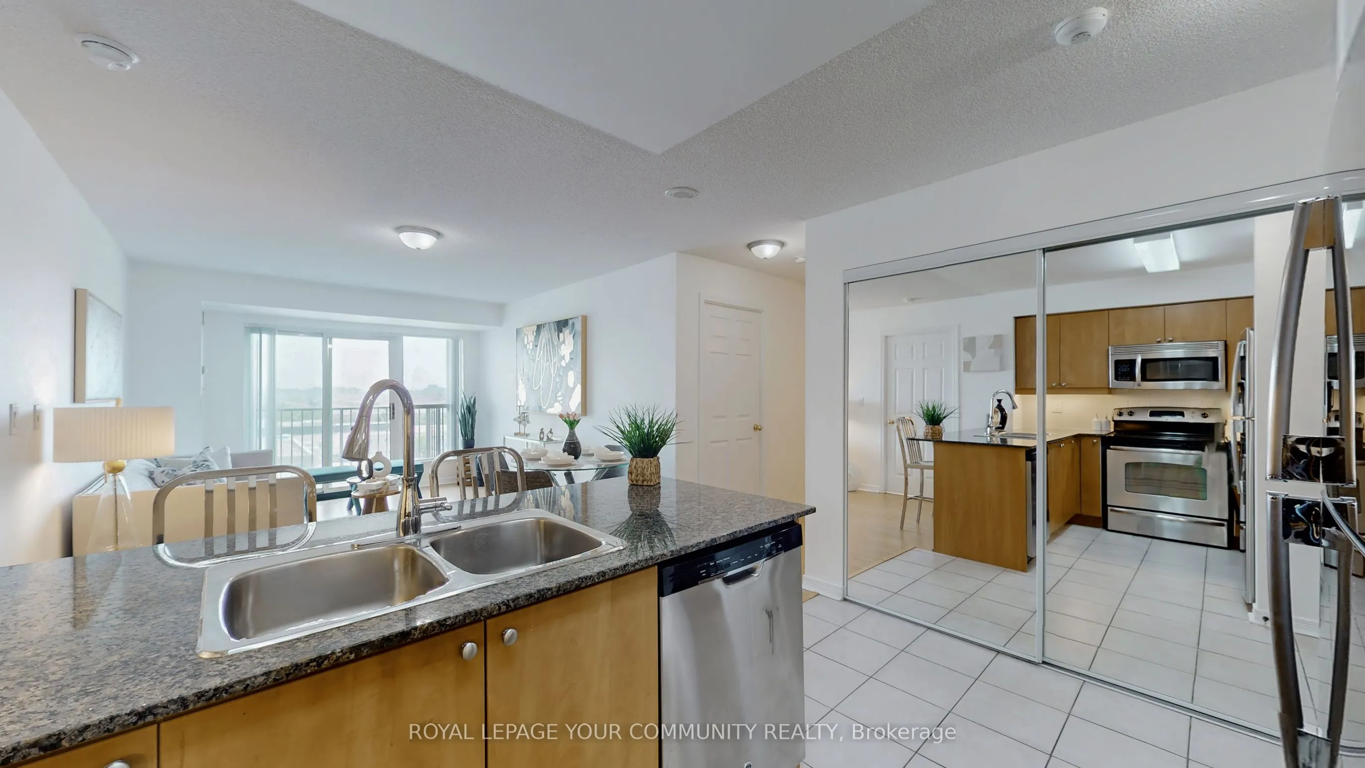 185 Oneida Crescent, #1005