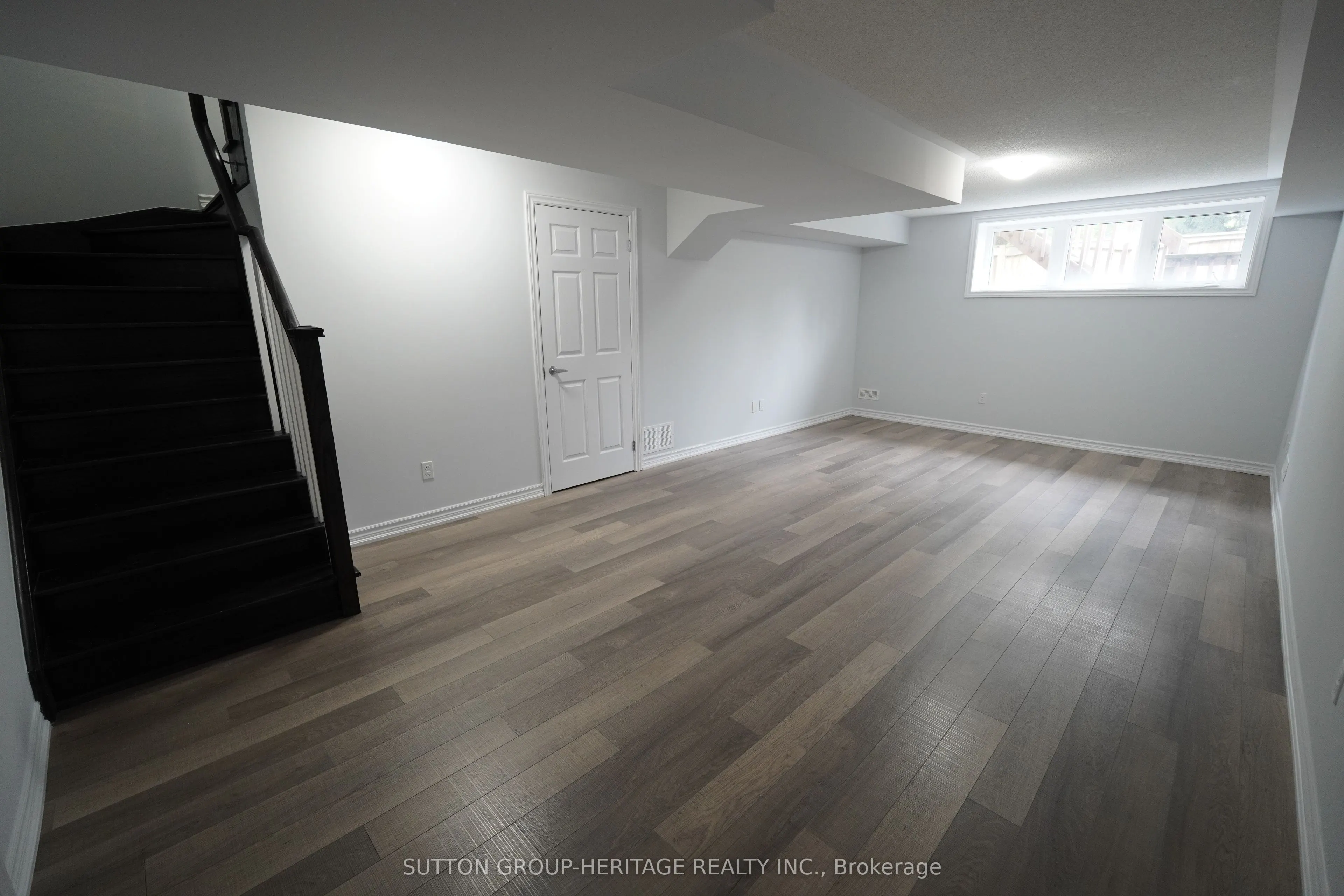 166 Boadway Crescent