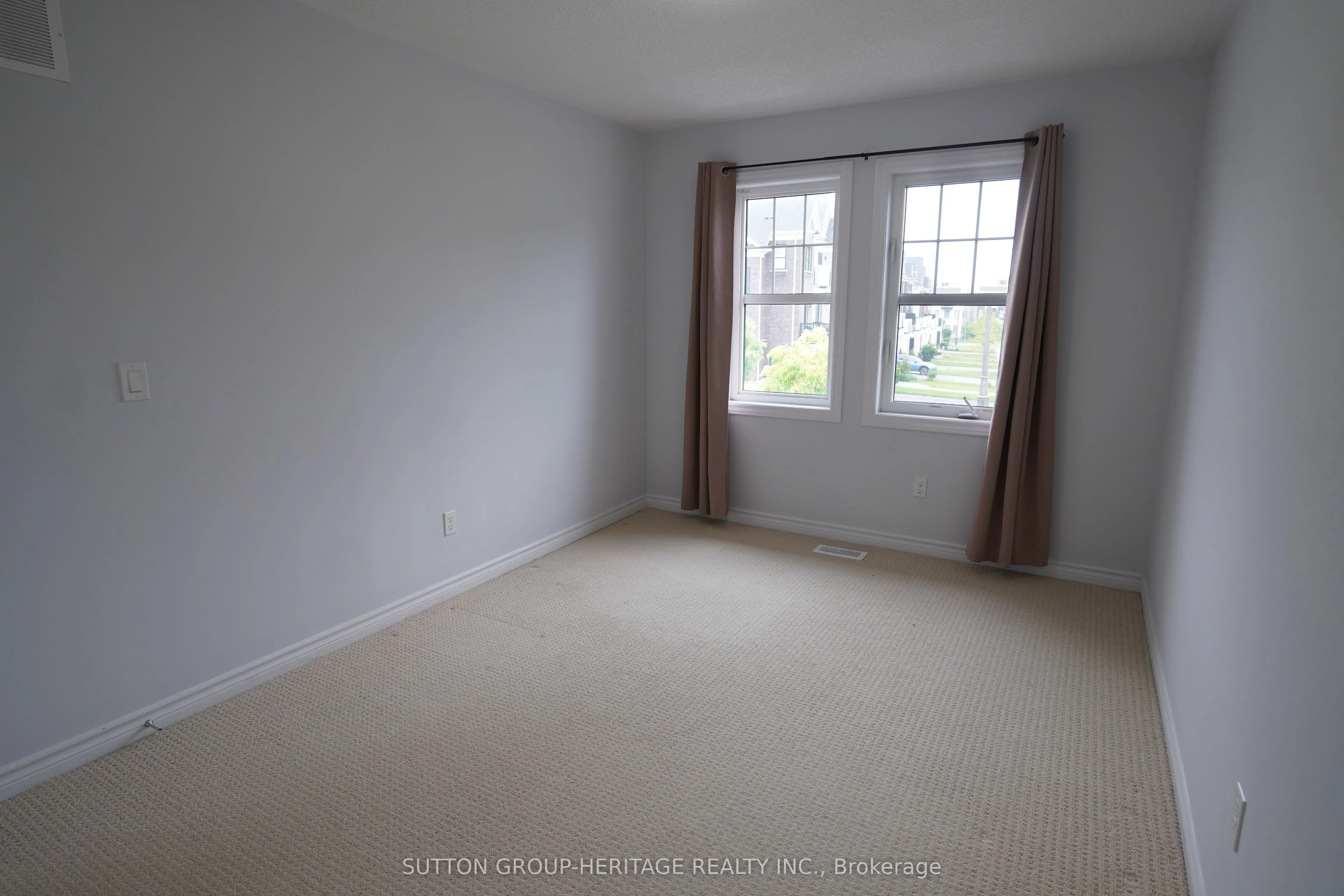 166 Boadway Crescent