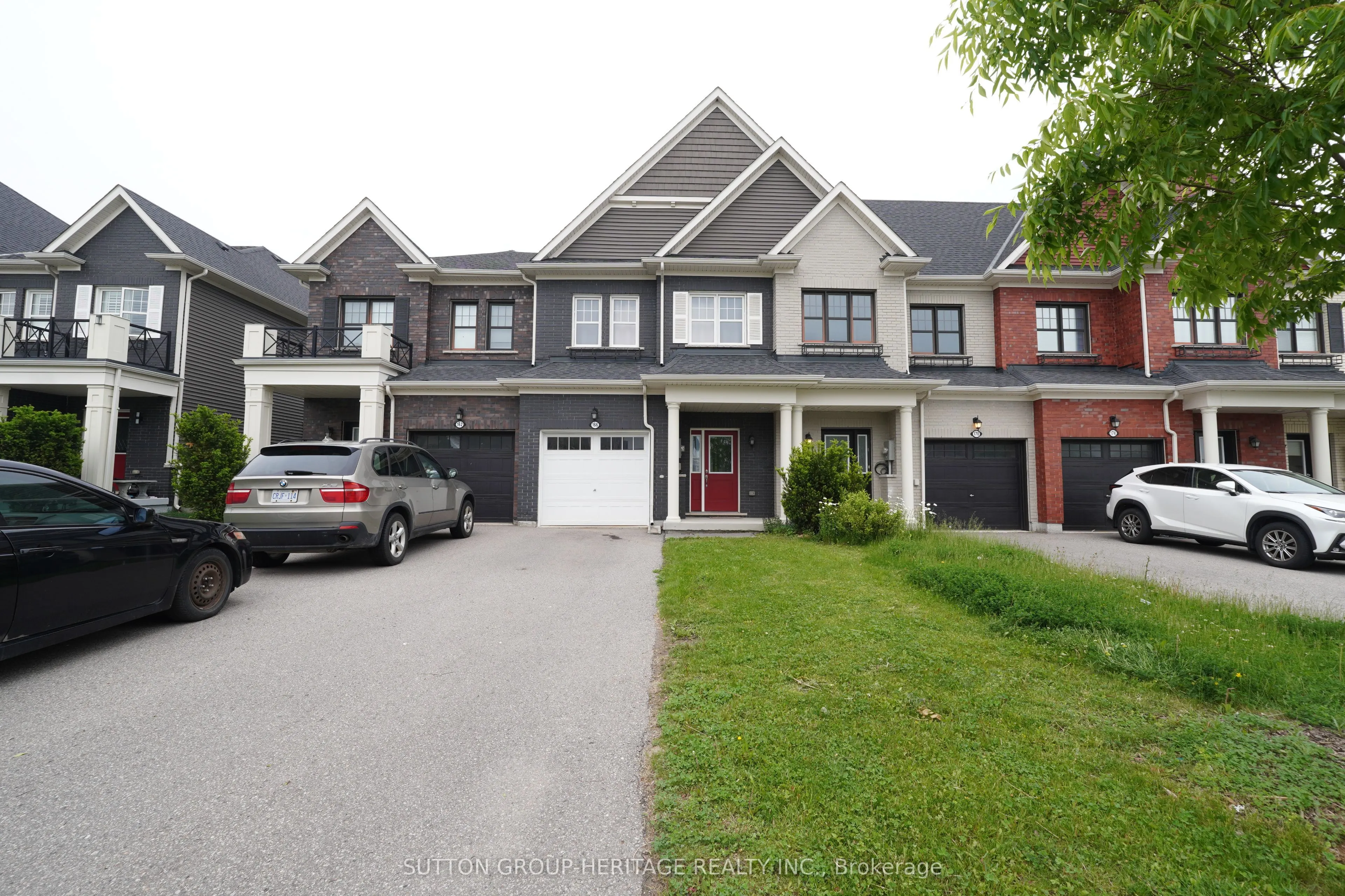 166 Boadway Crescent