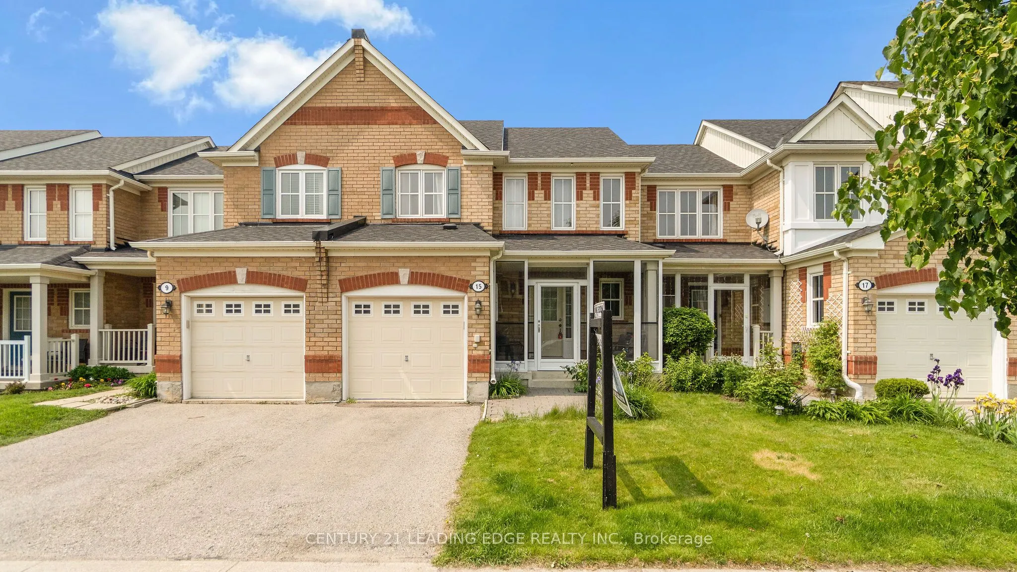 15 Jamesway Crescent