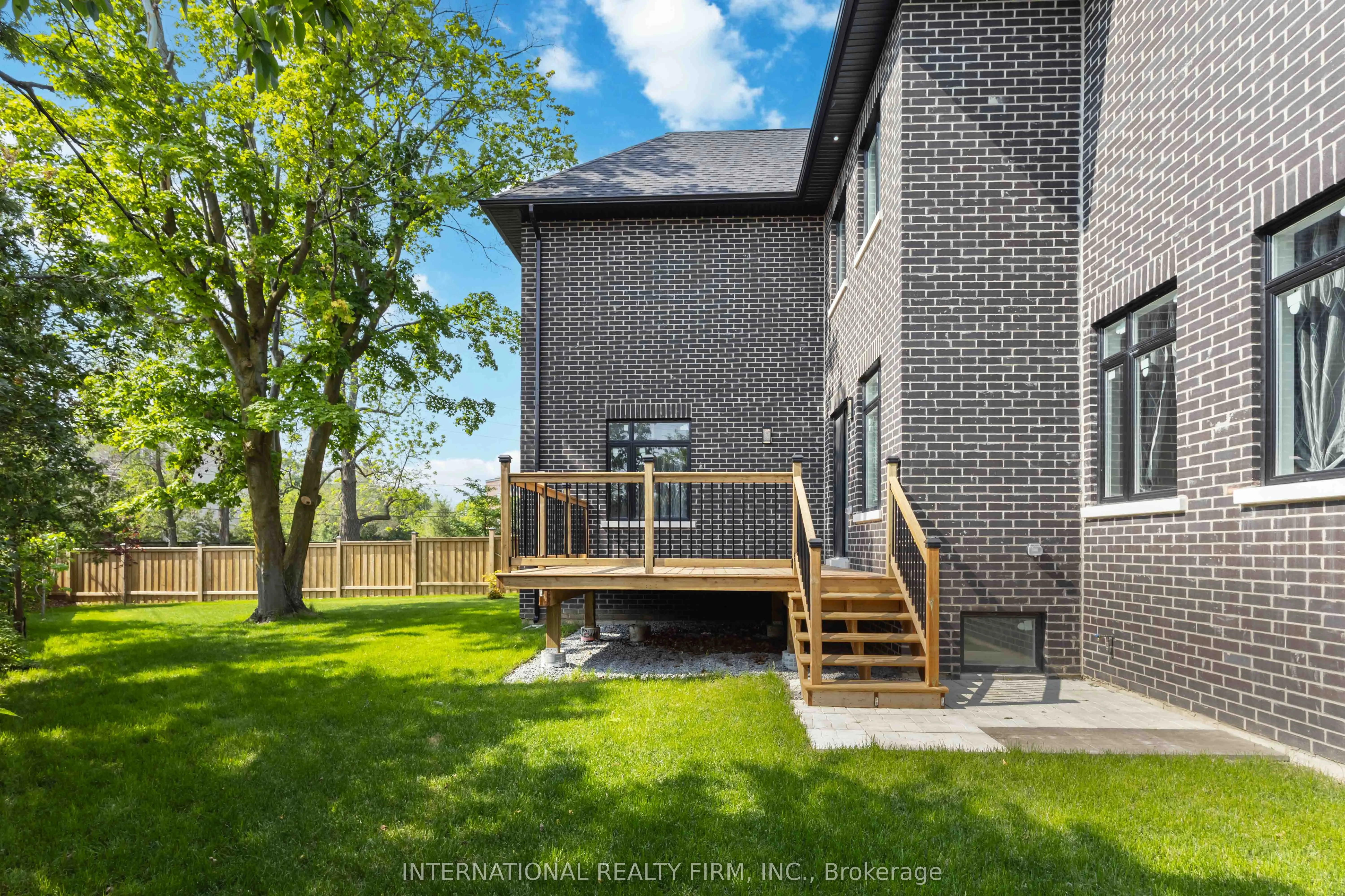 408 Allen Court