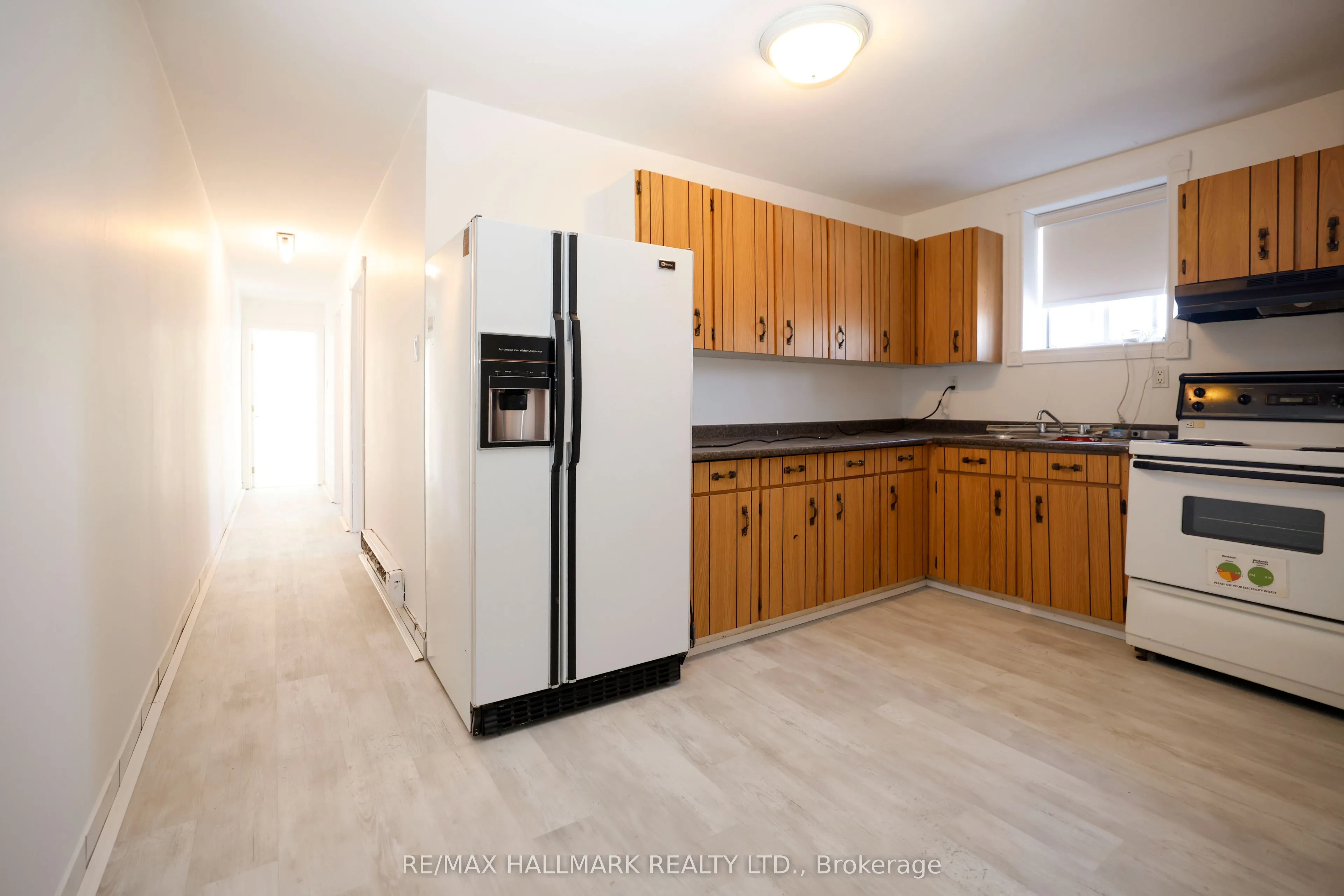 37 Holland Street W #2