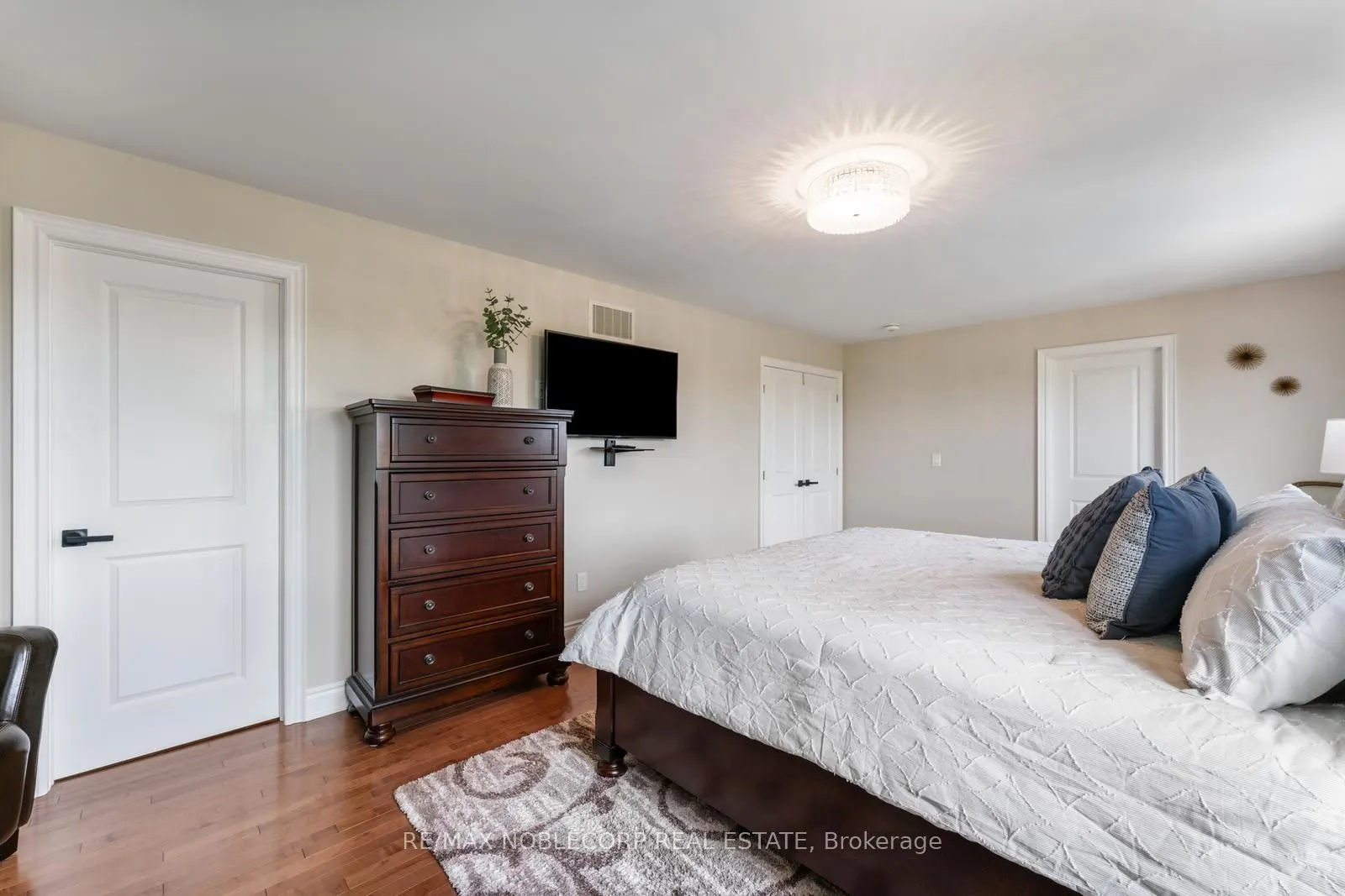 174 Strachan Trail